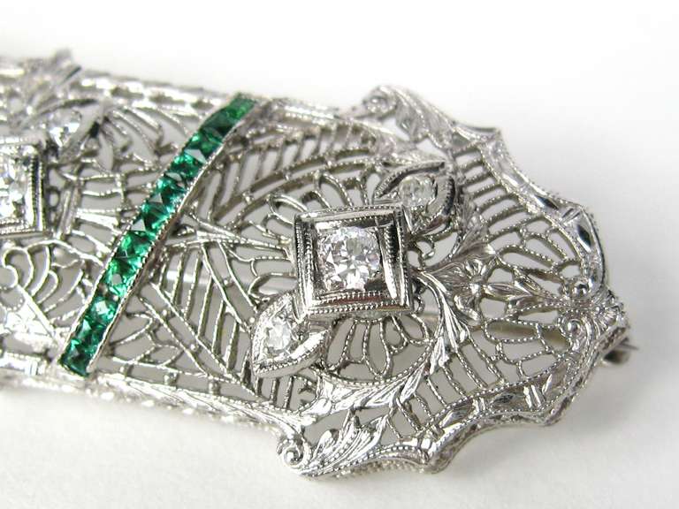 Women's  Antique Platinum Art Deco Diamond Brooch Pin 1920s  For Sale