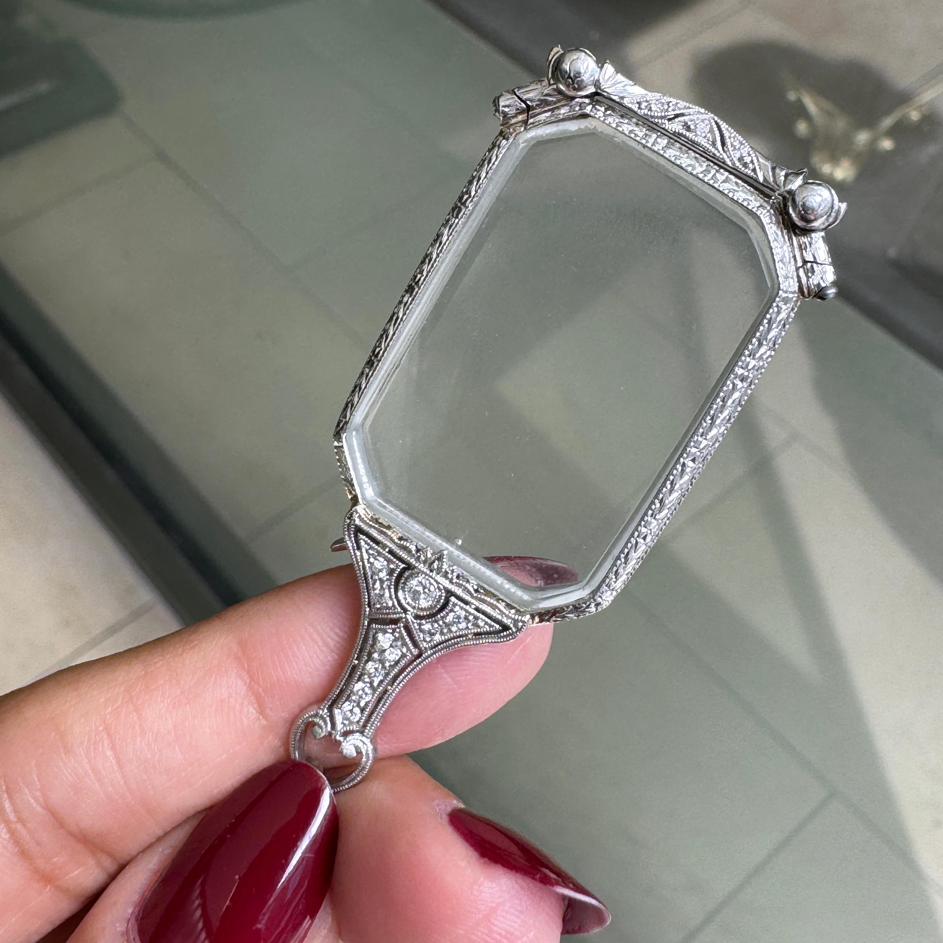 Verres Art Déco Lorgnette pliants en platine anciens avec chaîne Lariat en vente 1