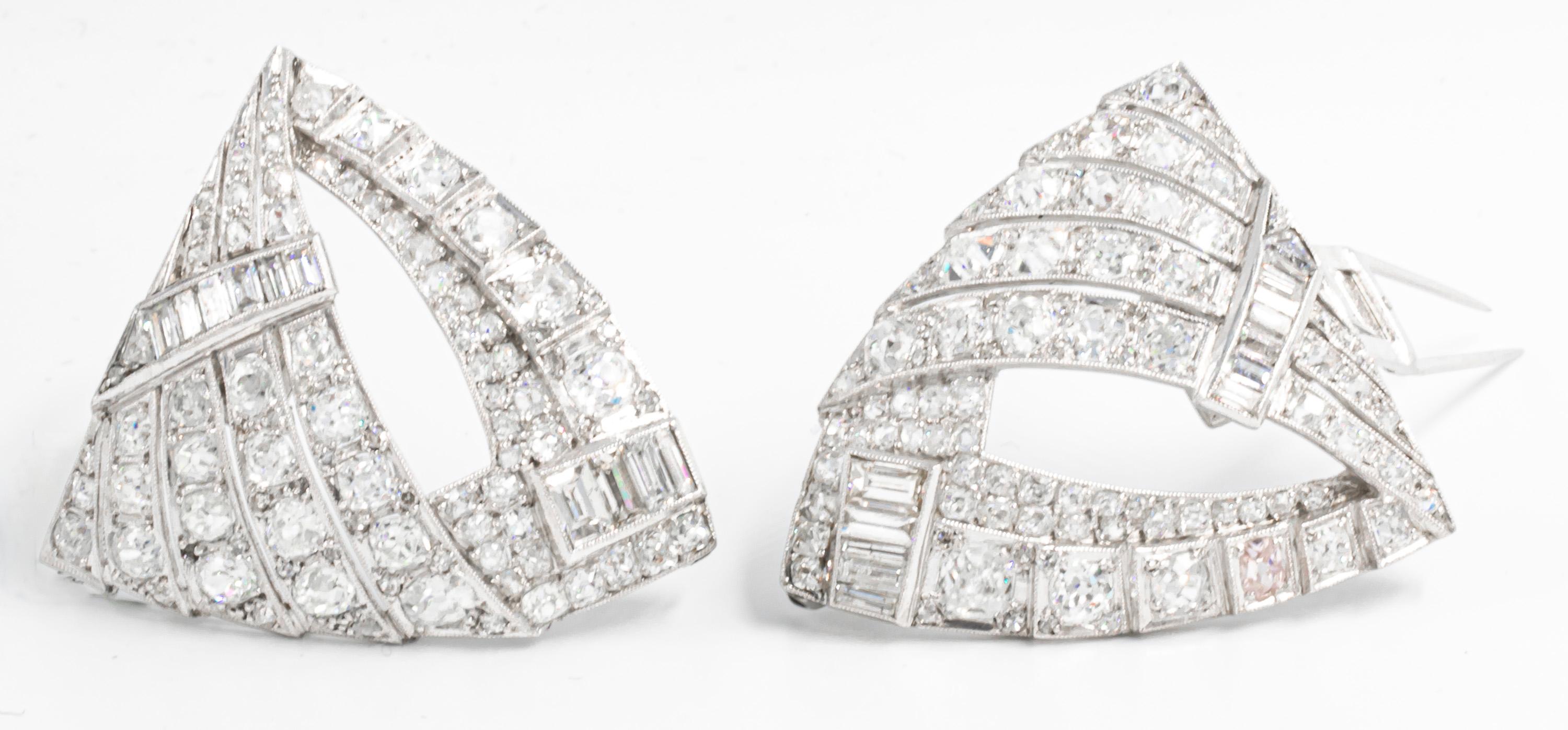 Antique Platinum Diamond Clips 'Over 16 Carat of Diamonds' In Excellent Condition In Carlsbad, CA