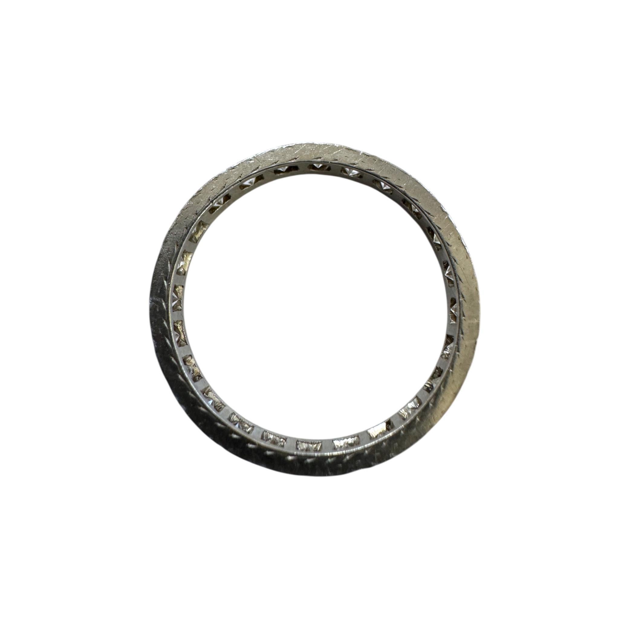 Fascia per l'eternità in platino antico con diamanti, misura 6.25 in vendita 4