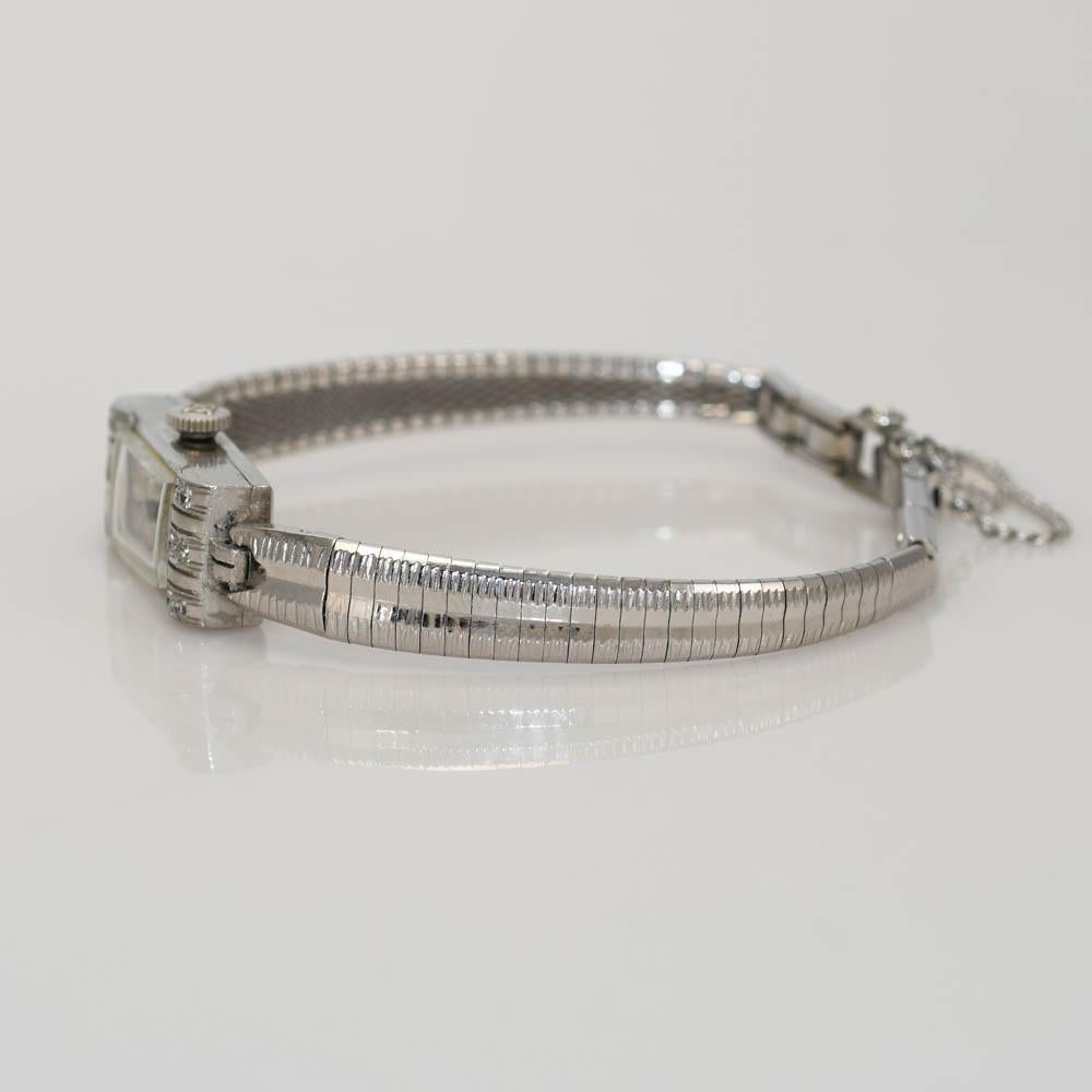 Taille simple Montre Hilton ancienne en platine et diamants en vente