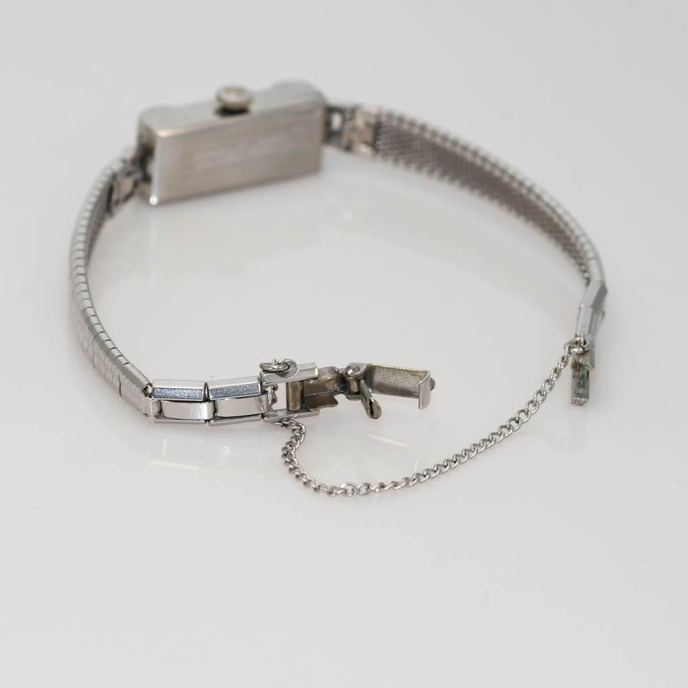 Montre Hilton ancienne en platine et diamants en vente 3