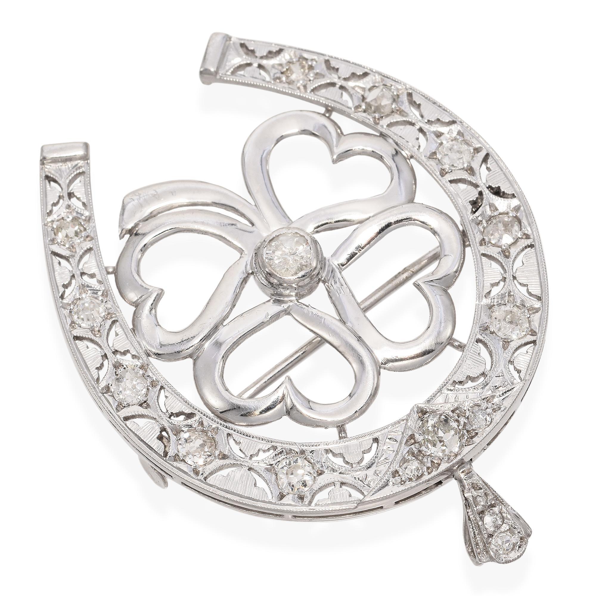 Antike Platin-Brosche mit Hufeisen- und vier Blättern Kleeblatt-Anhänger mit Diamanten (Alteuropäischer Brillantschliff)