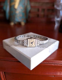 Antico orologio da polso Omega da donna in platino e diamanti Vintage Art of Vintage