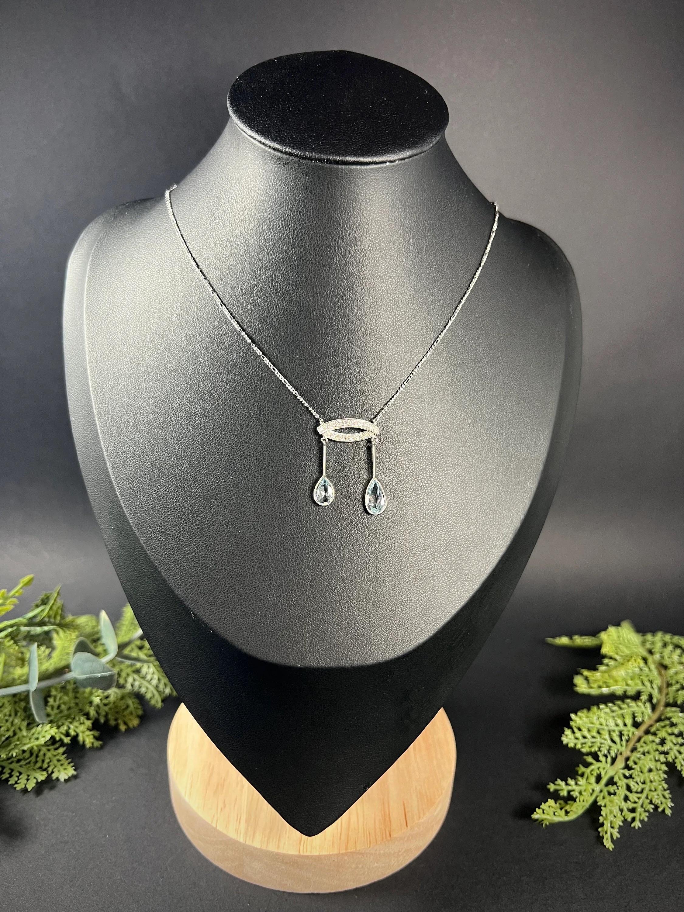 Antique Platinum, Edwardian Aquamarine & Diamond Lavalier Pendant Necklace For Sale 2