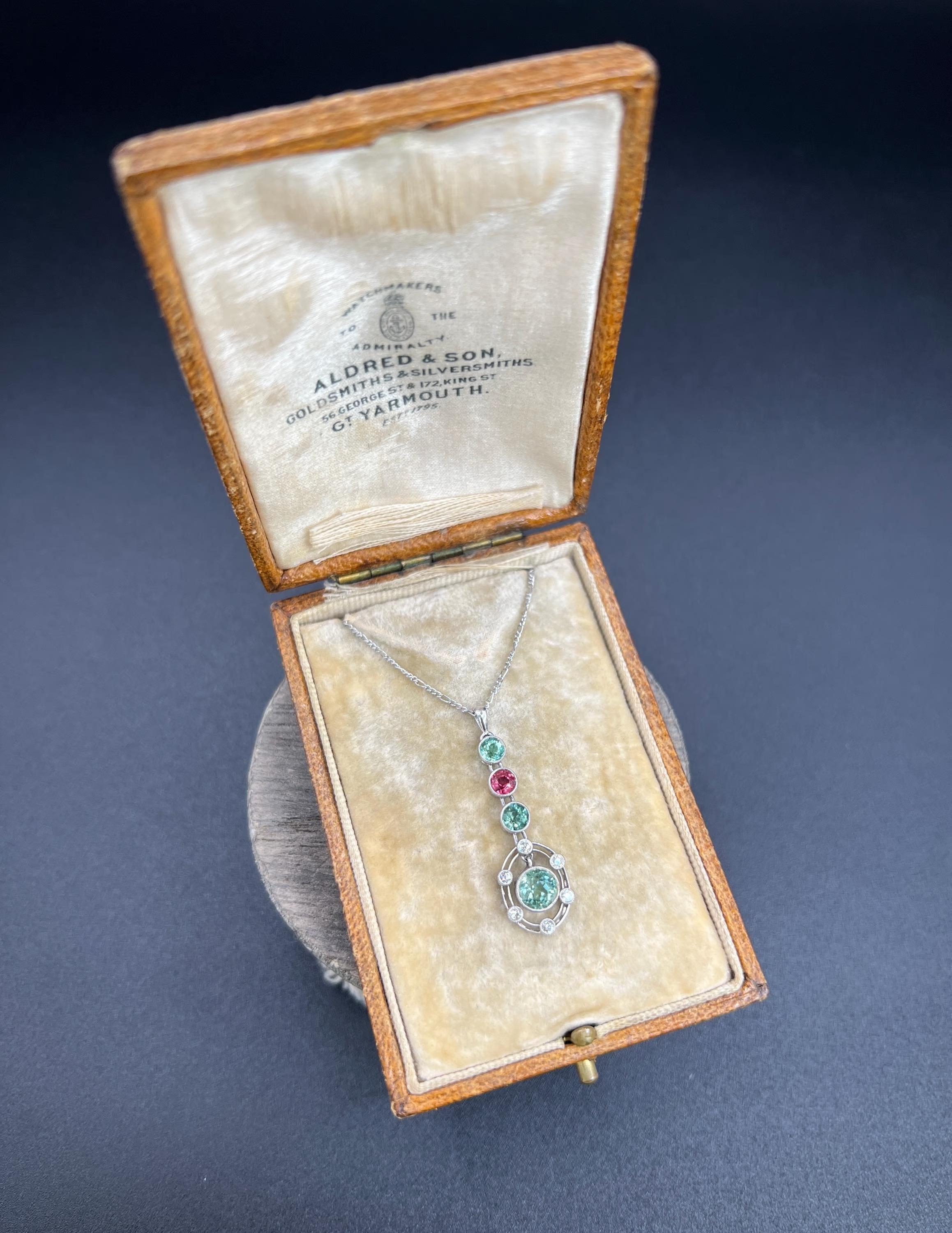 Pendentif Suffragette édouardien ancien en platine, diamant, tourmaline rose et verte Bon état - En vente à Brighton, GB