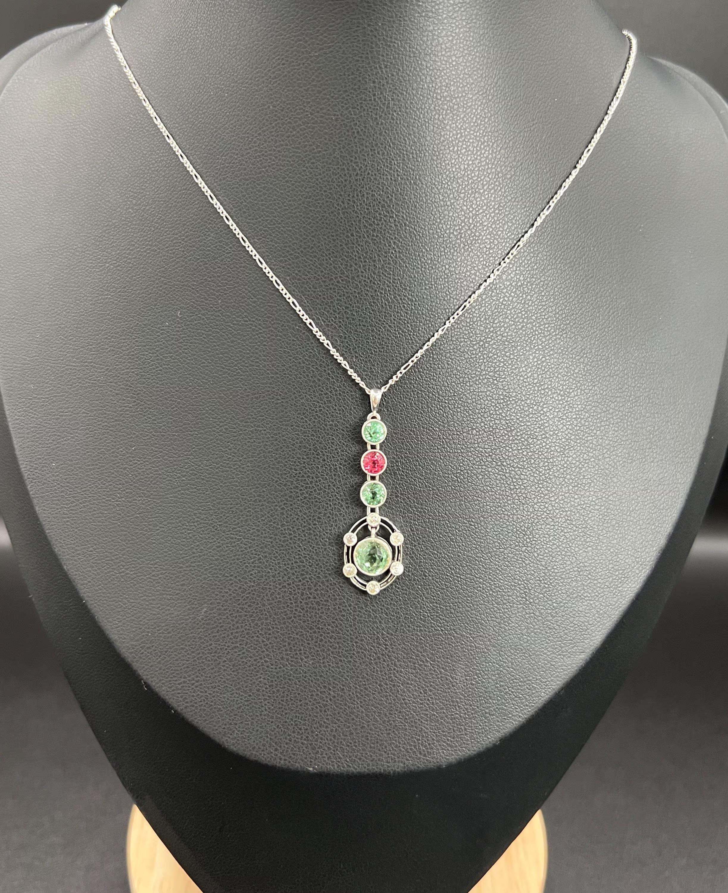 Pendentif Suffragette édouardien ancien en platine, diamant, tourmaline rose et verte en vente 4