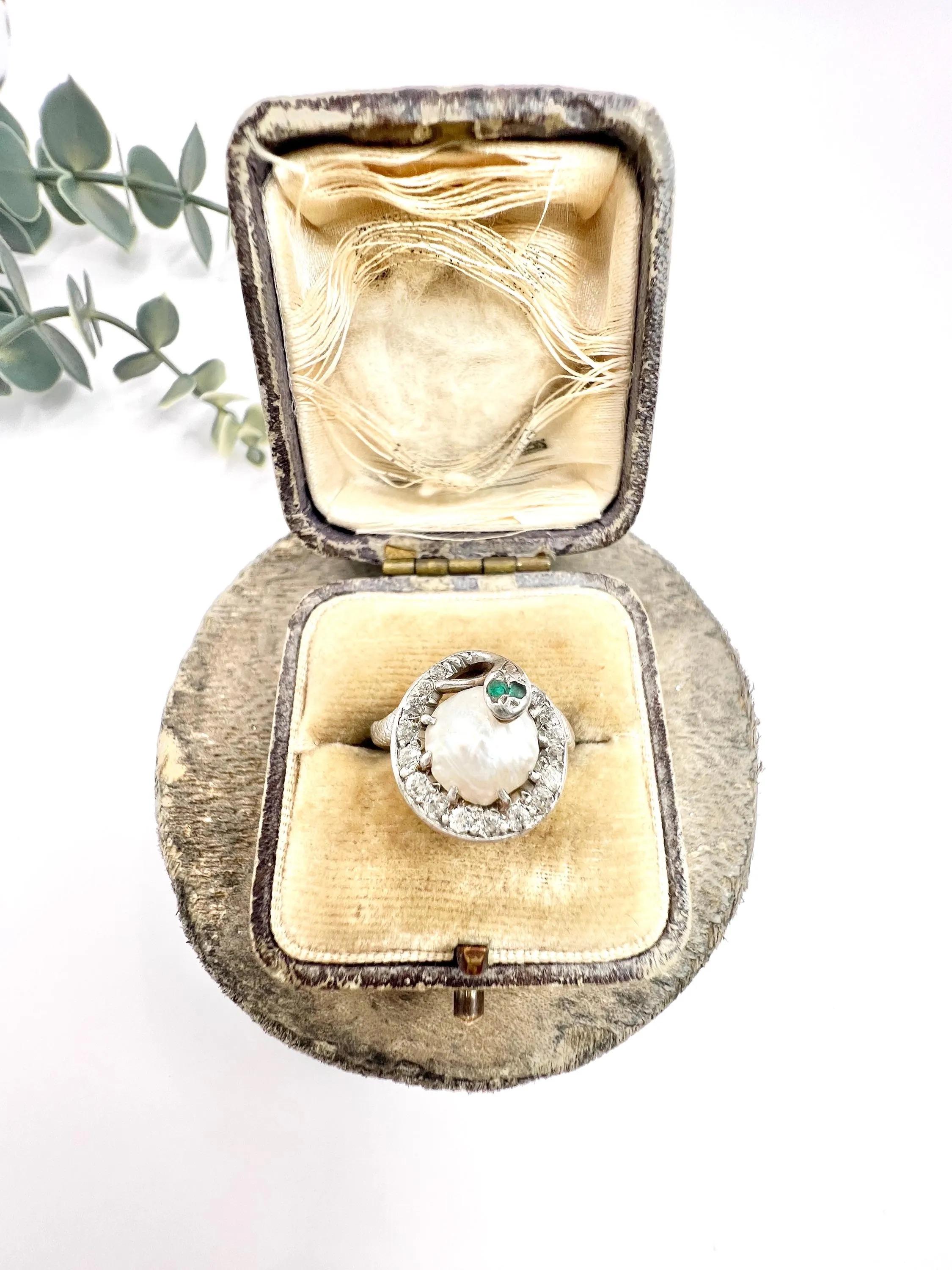 Antique Platinum, Edwardian era Pearl & Emerald Snake Ring For Sale 4