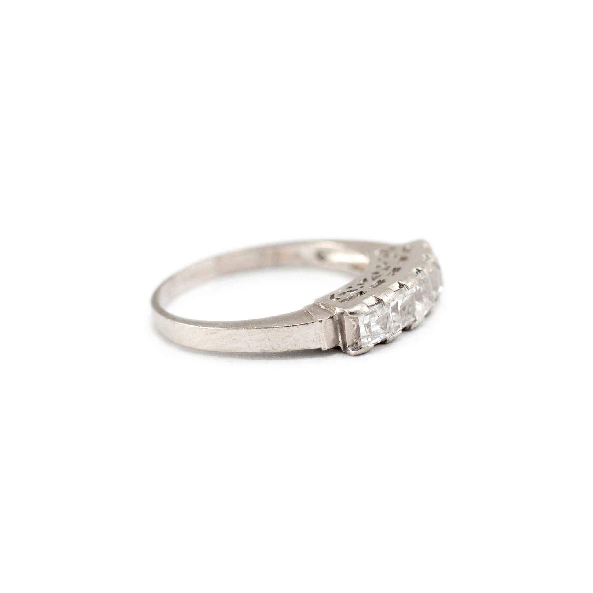 Anello antico in platino con fascia di quarzo Baguette quadrata a cinque lati In condizioni ottime in vendita a Houston, TX