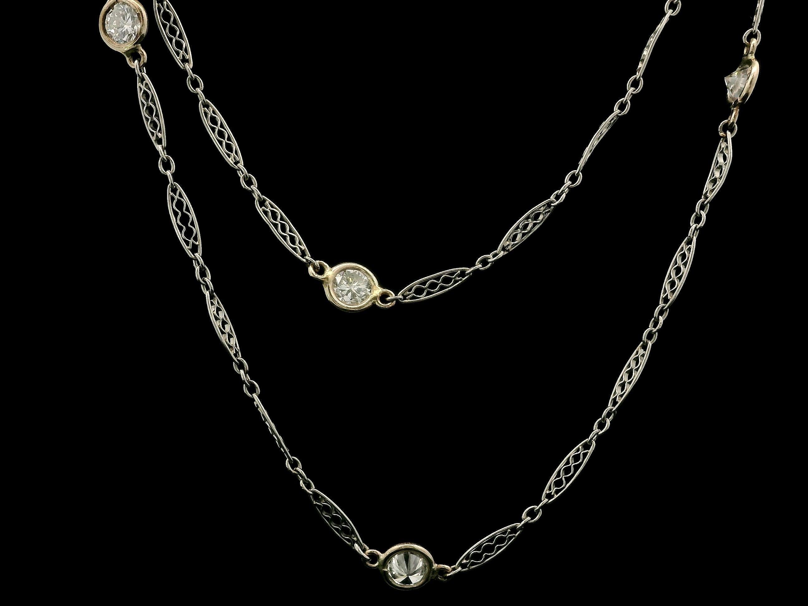Taglio brillante Collana antica in platino e oro con diamante da 1,80 ct. da 30