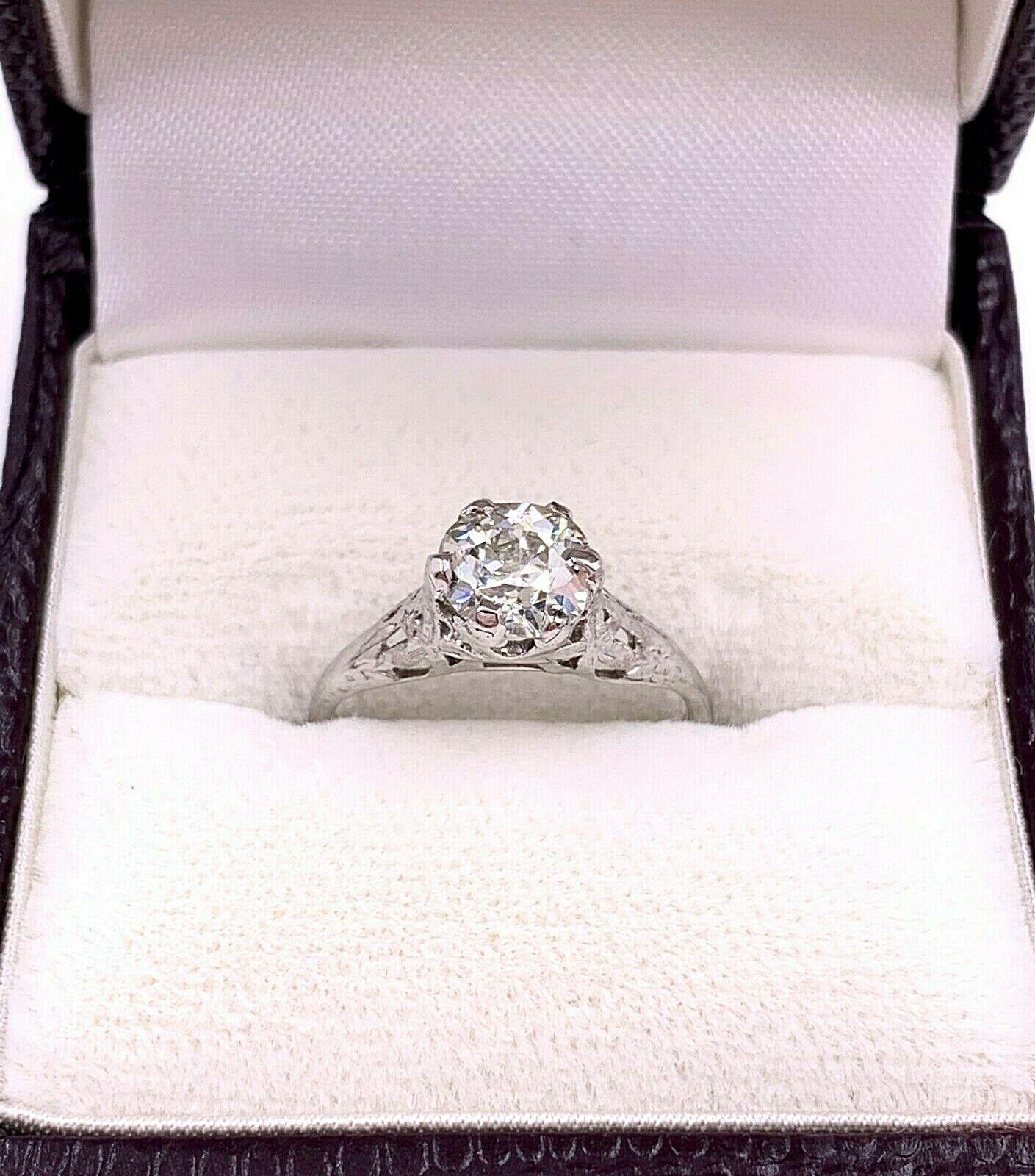 Antique Platinum Old Cut Diamond Engagement Ring 1.01 Carat In Good Condition In San Diego, CA