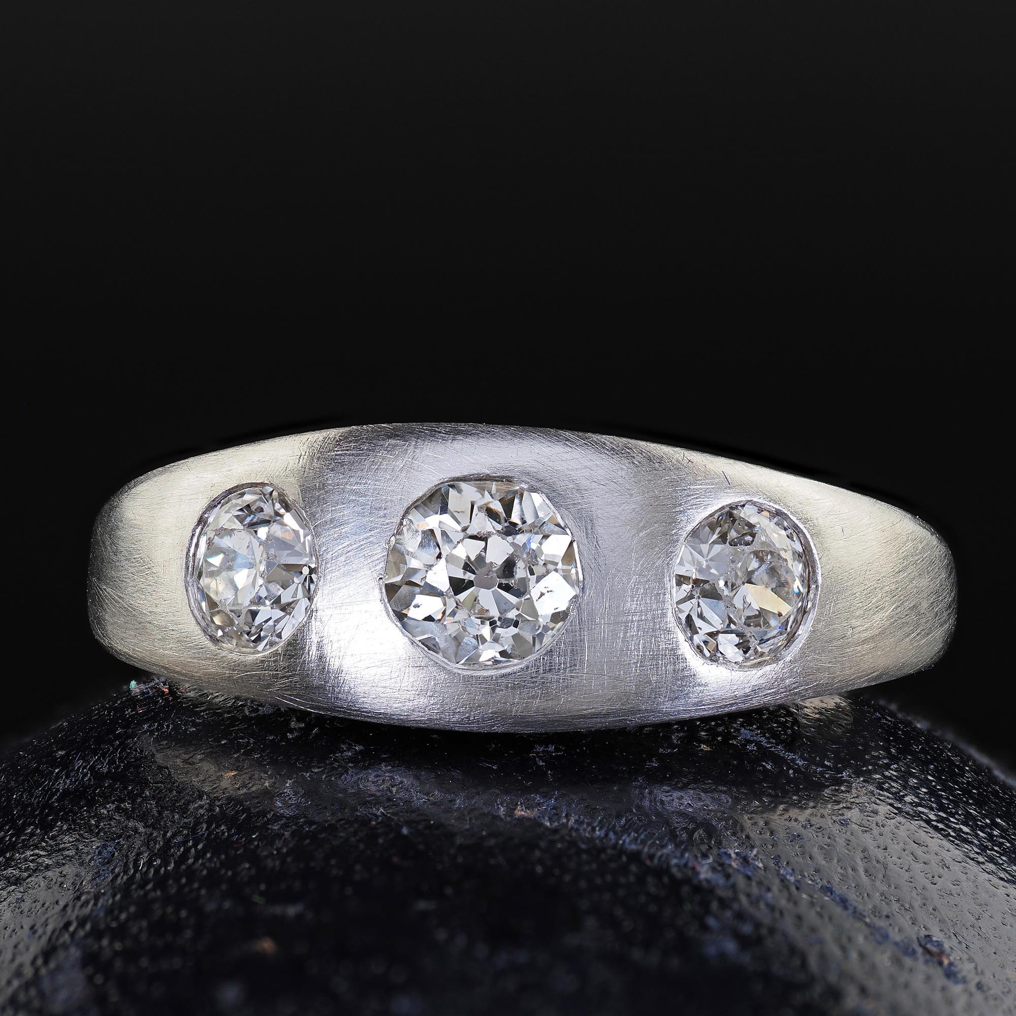 Antique Platinum Old European Cut Diamond Three Stone Flush Set Ring For Sale 1