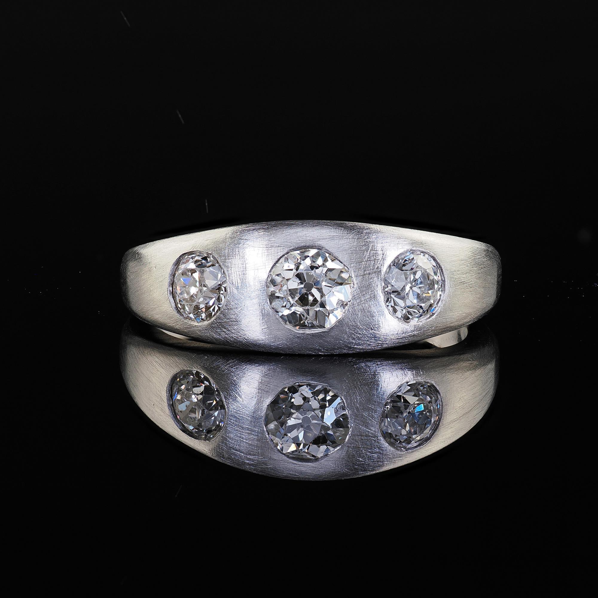 Antique Platinum Old European Cut Diamond Three Stone Flush Set Ring For Sale 2
