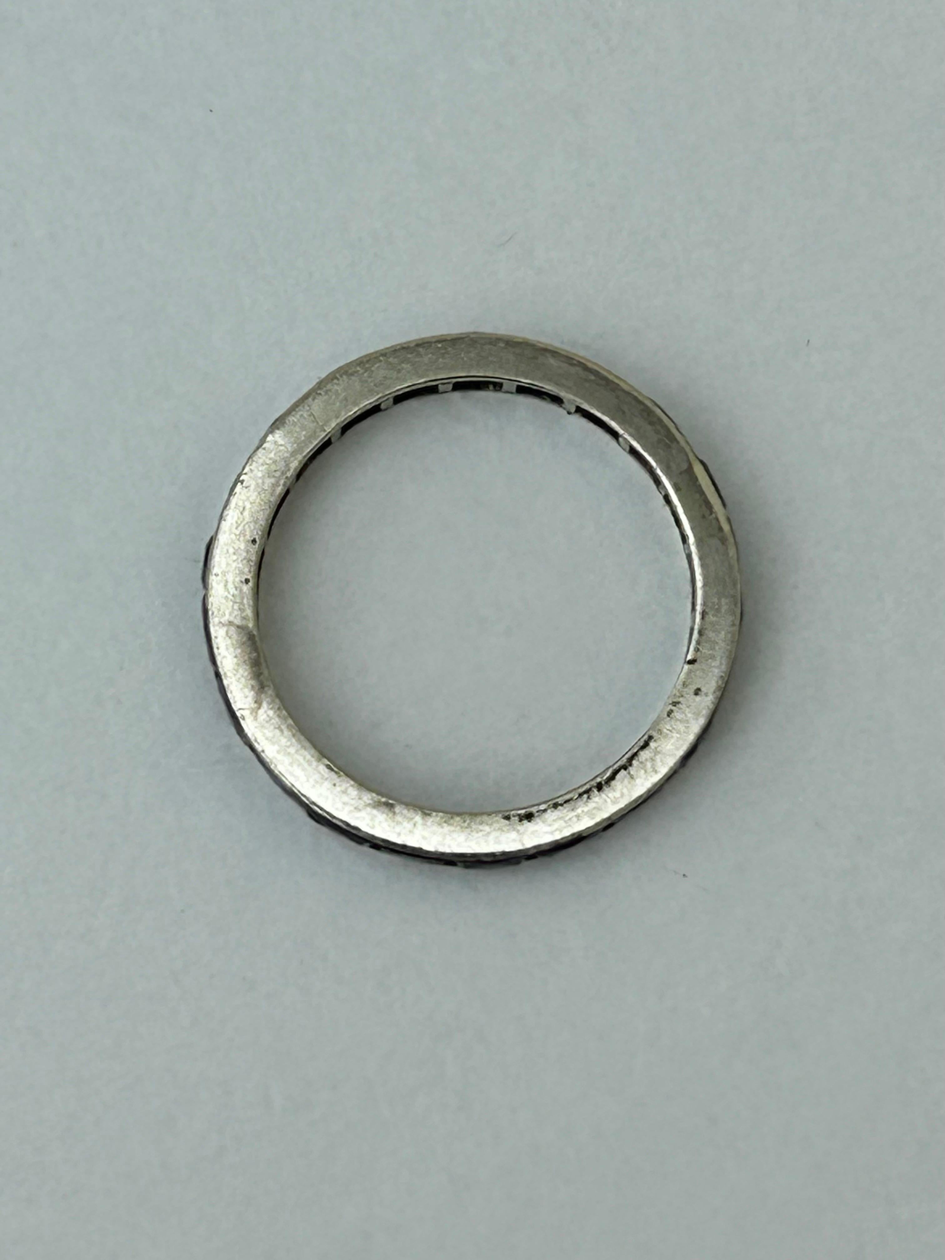 Antique Platinum Sapphire Full Eternity Band Ring 

gorgeous sapphire band, truly lovely 

The item comes without the box in the photos but will be presented in a gembank1973 gift box
 
Measurements: Weight 1.89g, size UK M US 61/2, band width 2mm,