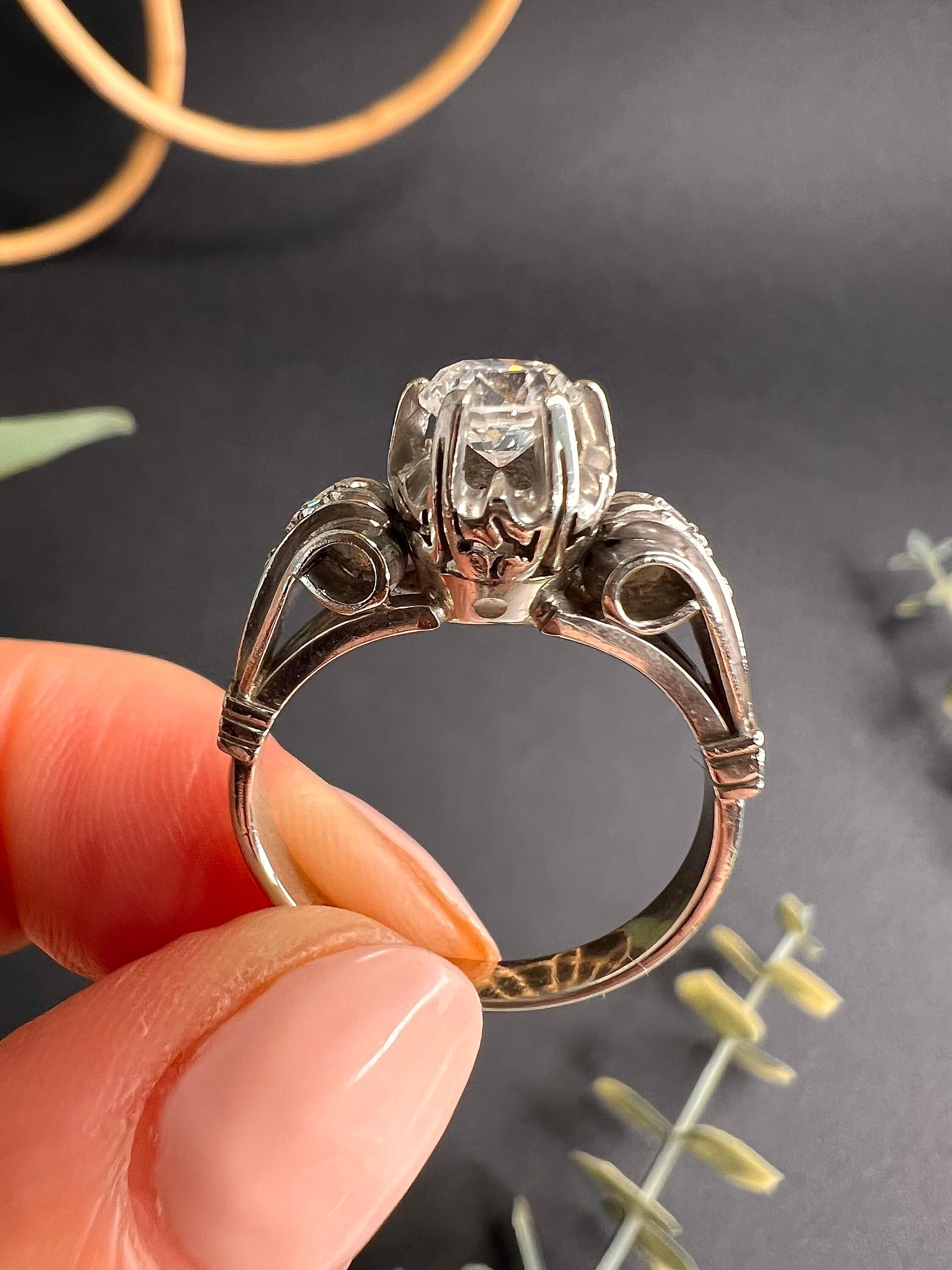 Antique Platinum Single Stone Diamond Engagement Ring For Sale 1