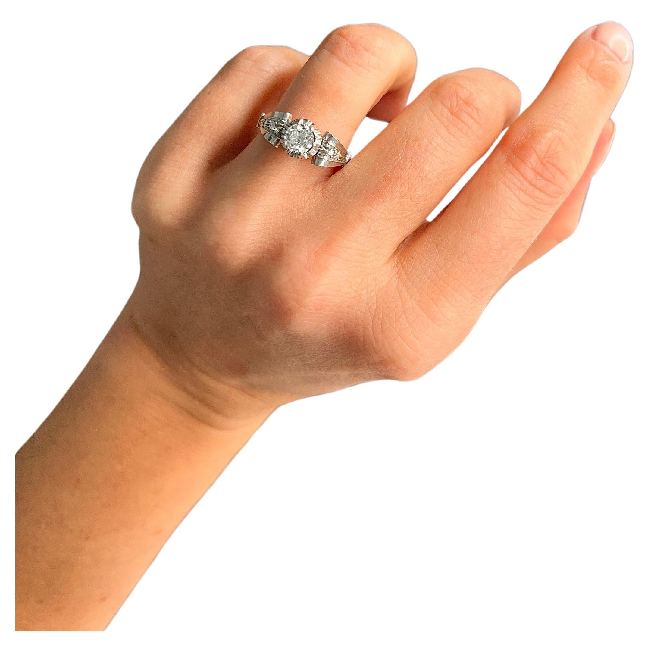 Antique Platinum Single Stone Diamond Engagement Ring For Sale