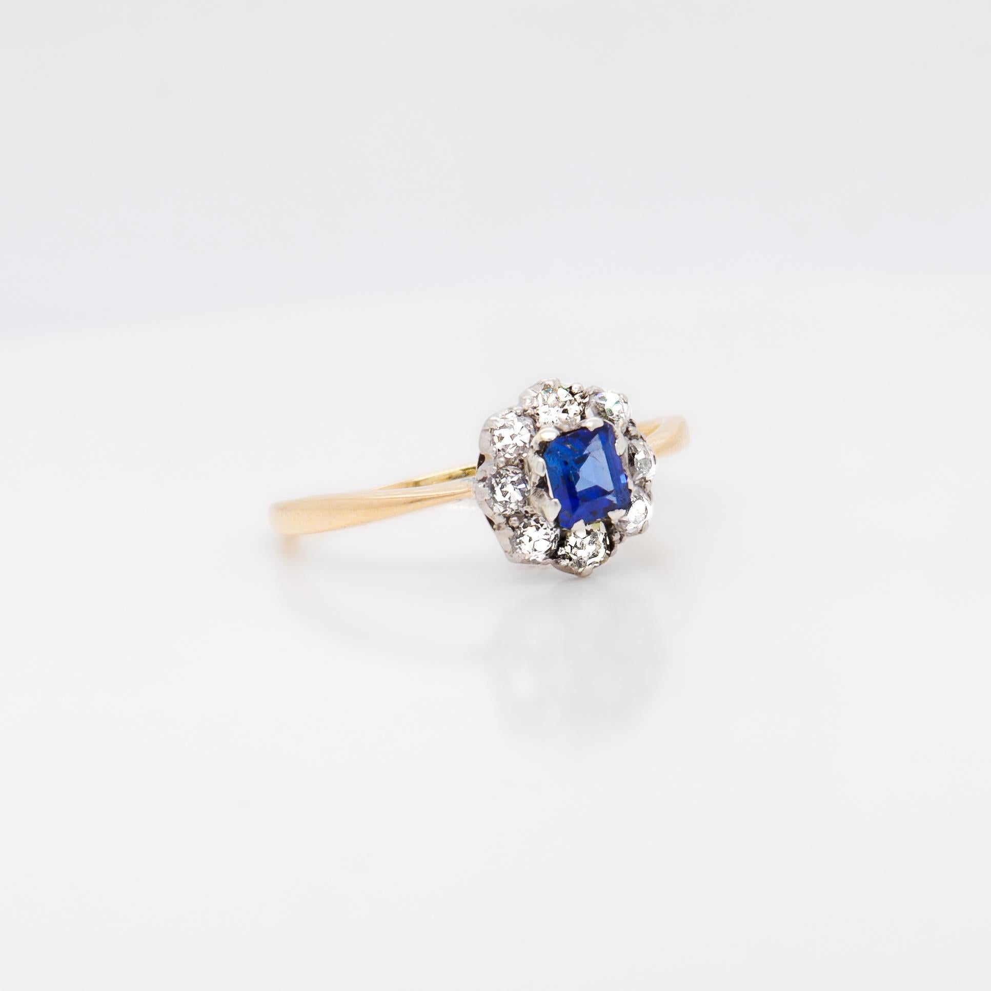 Bague ancienne en or 14 carats, saphirs et diamants en vente 1