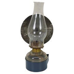 Antico Plume & Atwood, lampada a olio a cherosene con smalto blu e riflettore in latta da 13".