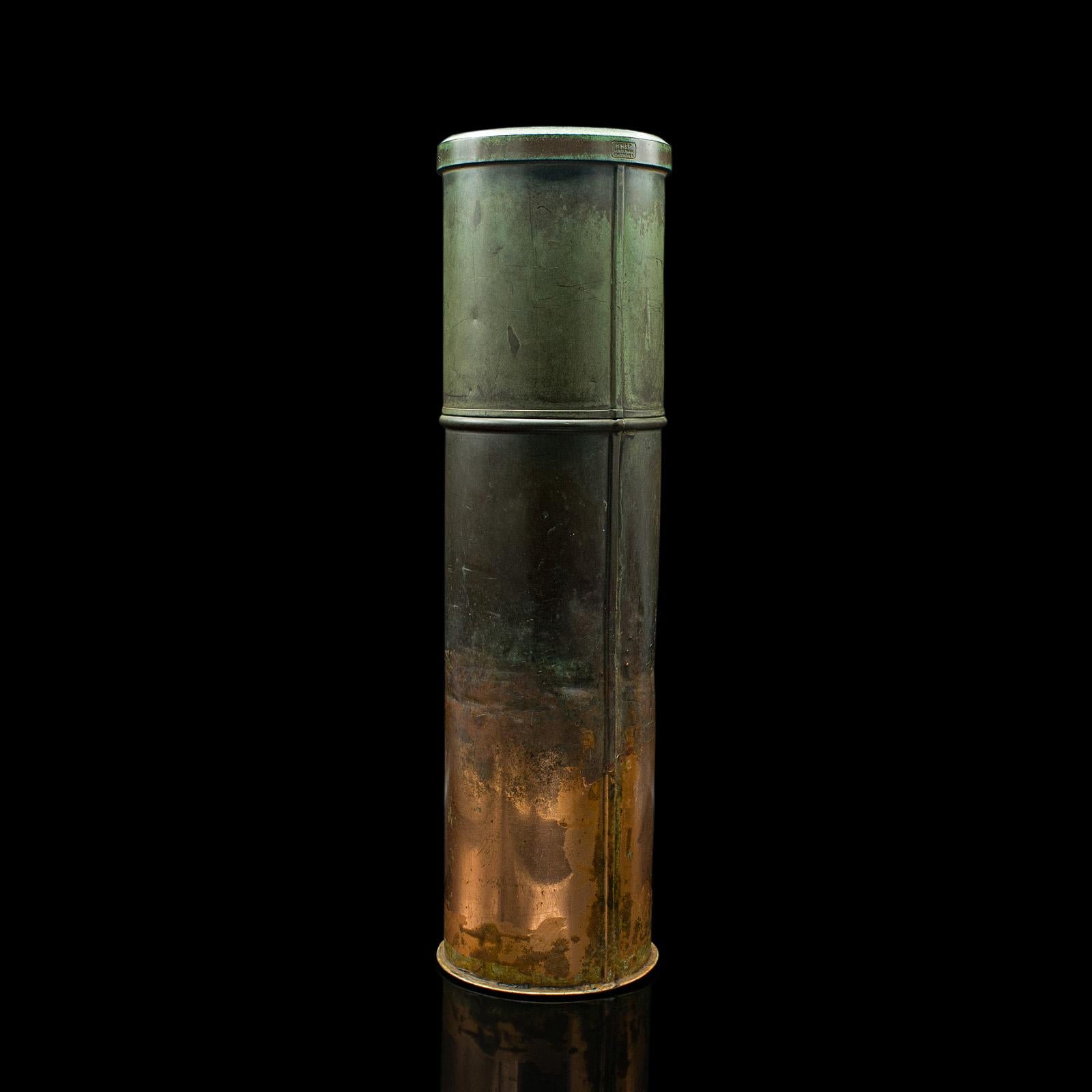 This is an antique pluviometer set. An English, copper and glass meteorological rain gauge, dating to the Victorian period and later, circa 1900.

Fascinating and comprehensive rain measurement device
Displaying a desirable aged patina - finely
