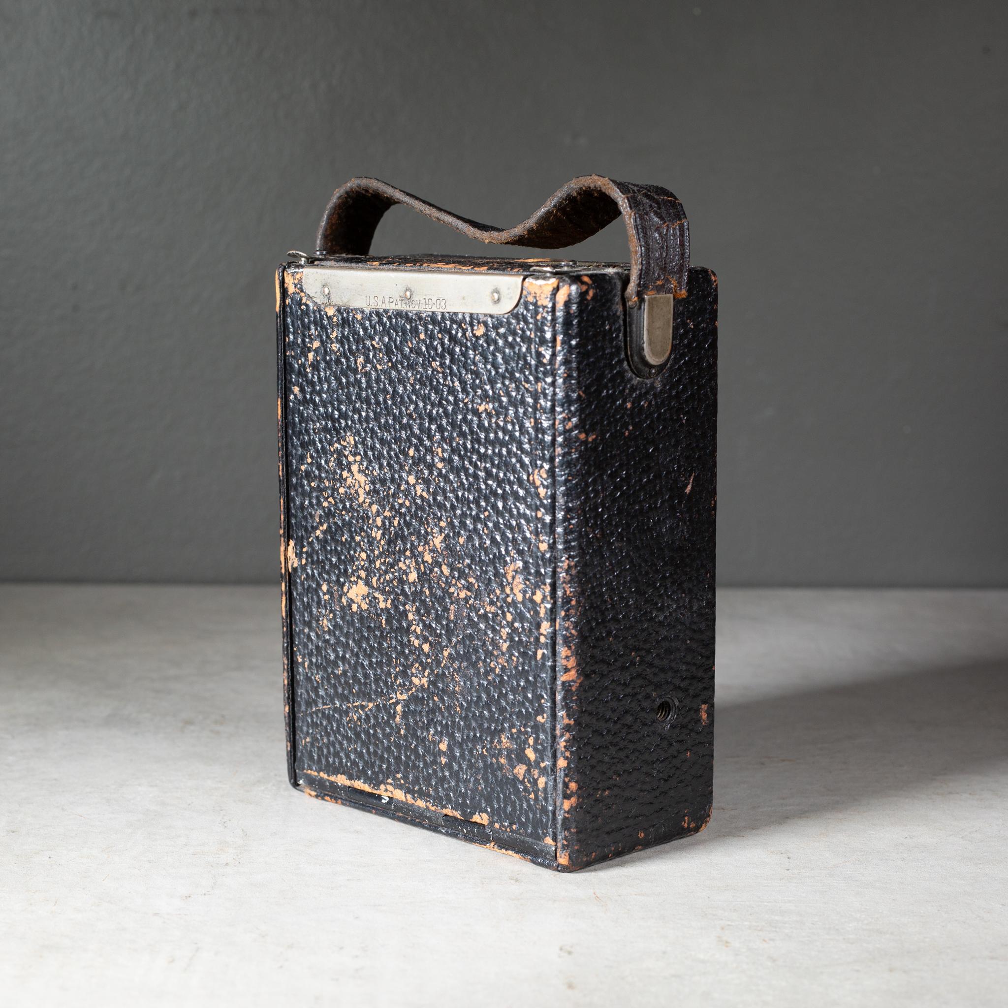 XX secolo Antico Pocket Poco della Rochester Optical Co. Macchina fotografica Foldes c.1903 in vendita
