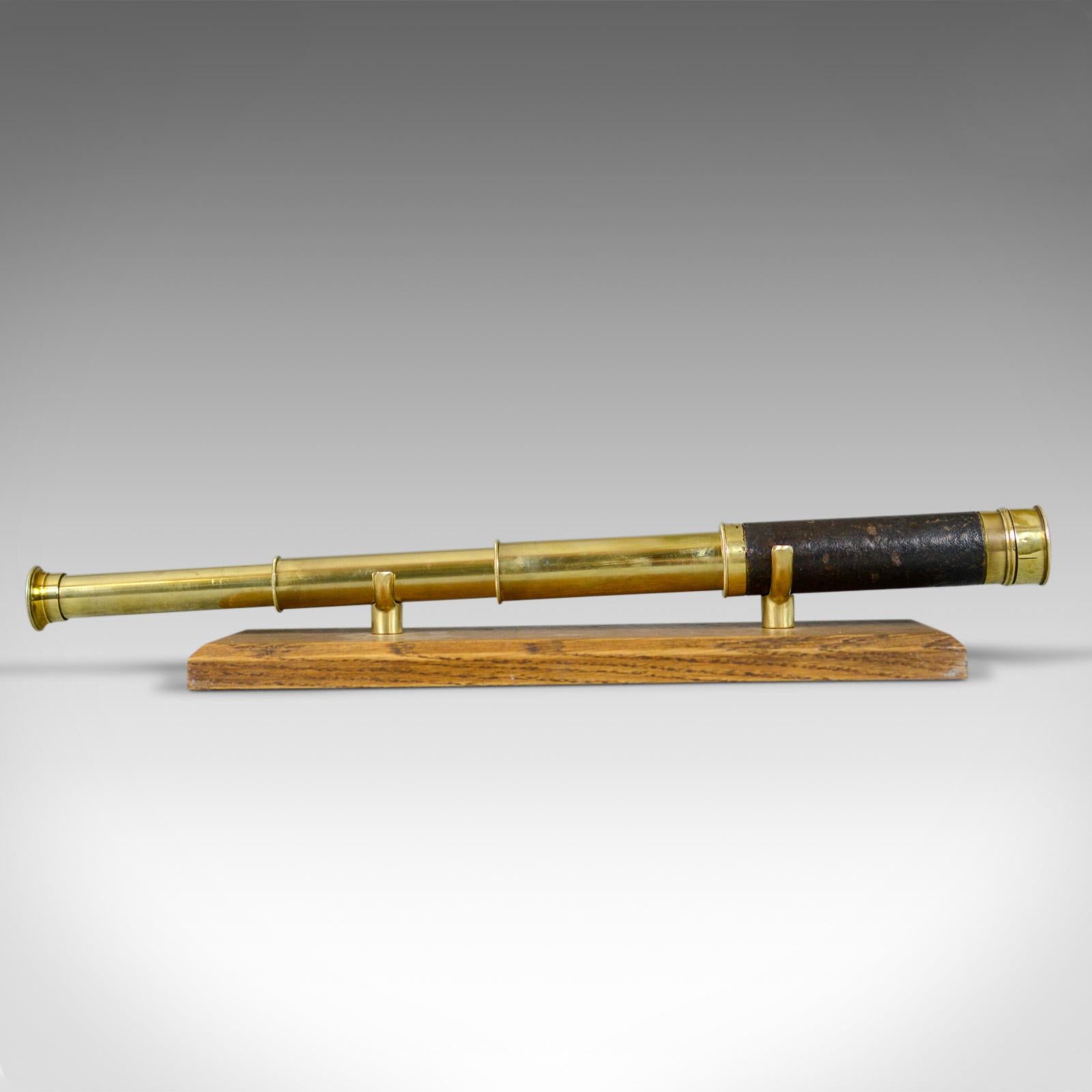 This is an antique pocket telescope, a three draw refractor for terrestrial or astronomical use. An English Victorian Scope dating to the late 19th century circa 1900.

Perfect for bird watching, landscape appreciation, wildlife, or maritime