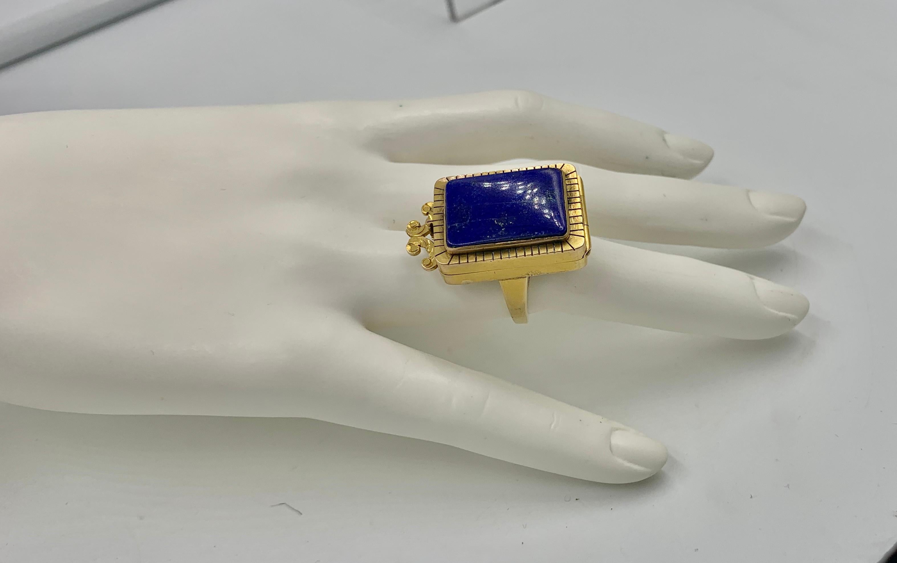 Victorian Antique Poison Ring Locket Ring Lapis Lazuli 14 Karat Gold