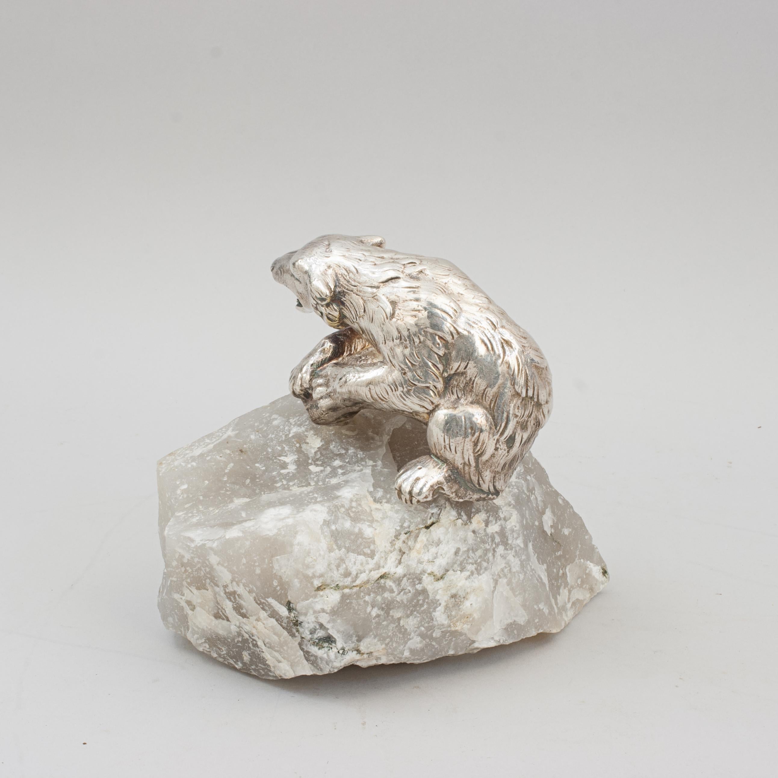 Antique Polar Bear Cub in Silver Plate on Quartz Rock In Good Condition For Sale In Oxfordshire, GB
