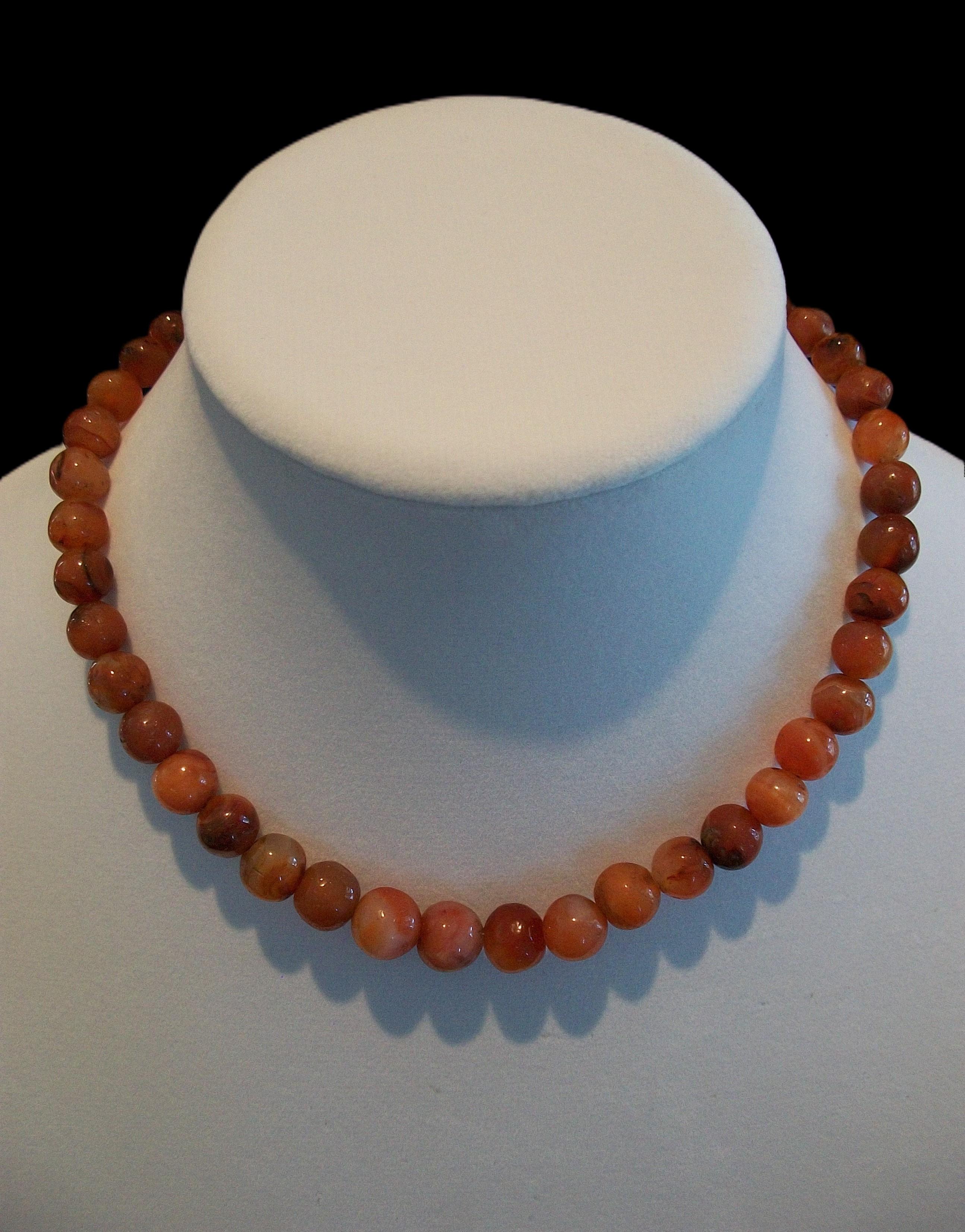 Round Cut Antique Polished Baltic Amber Bead Necklace - 61 Grams - EU - Early 20th Century