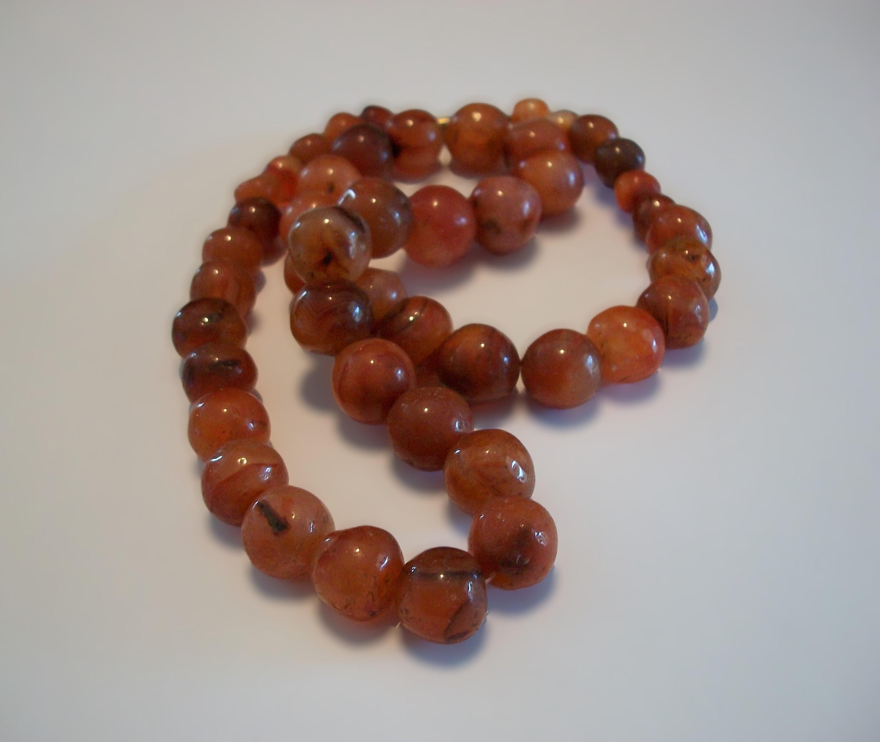 Antique Polished Baltic Amber Bead Necklace - 61 Grams - EU - Early 20th Century 2