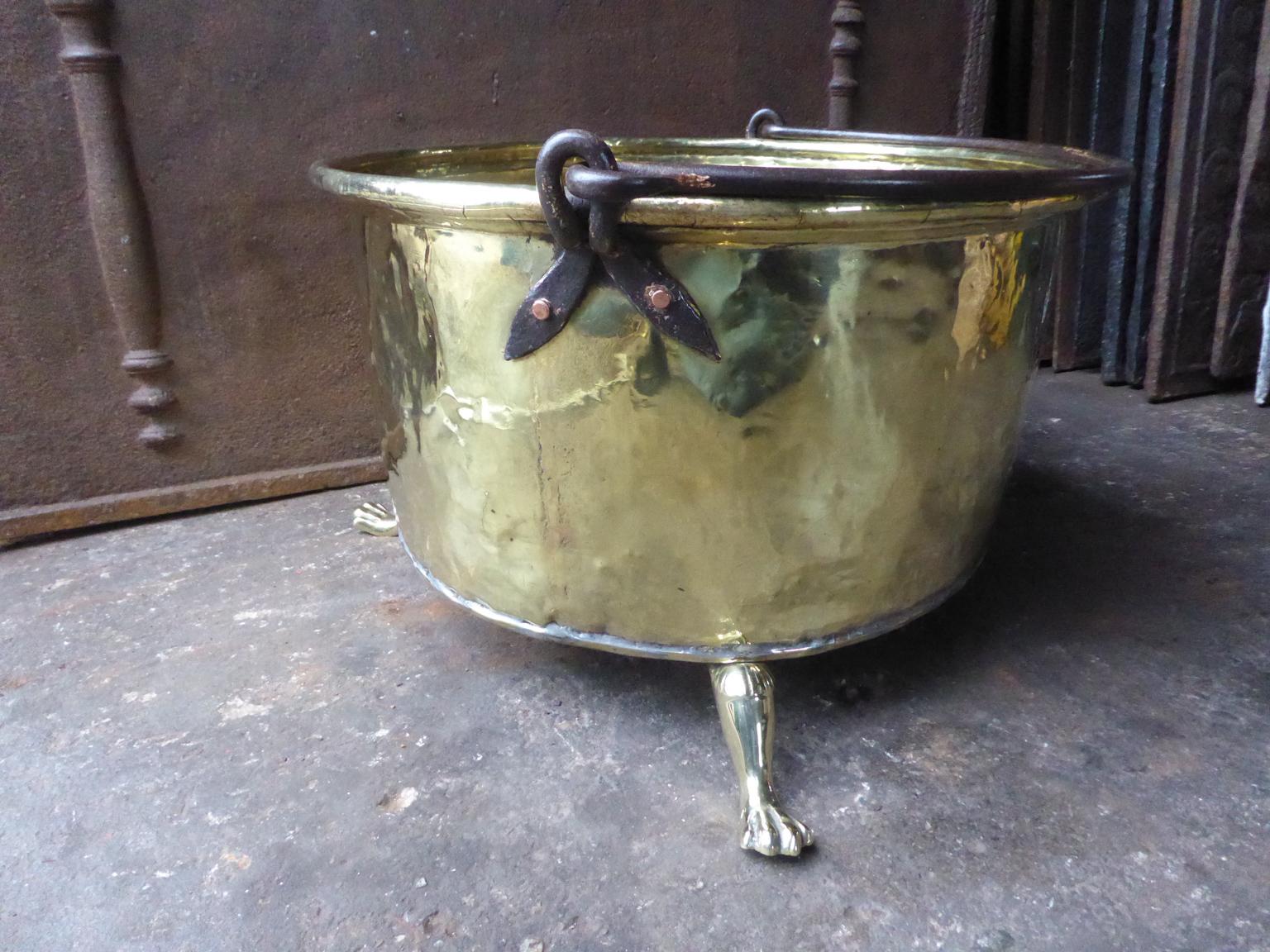 Antique Polished Brass French Log Holder or Log Basket, 18th-19th Century 5