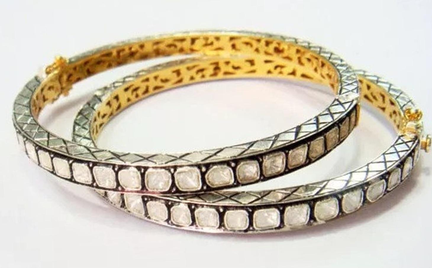 Antique Polki Diamond Bracelet Natural Diamond Victorian  Bracelet
Bracelet Width : 2.6 Inc

Weight : 30 gram approx 
Gemstone: Diamond


A P P R O X T I M E

All items are custom made to order. Our approx time is about 6 - 10 business days. This