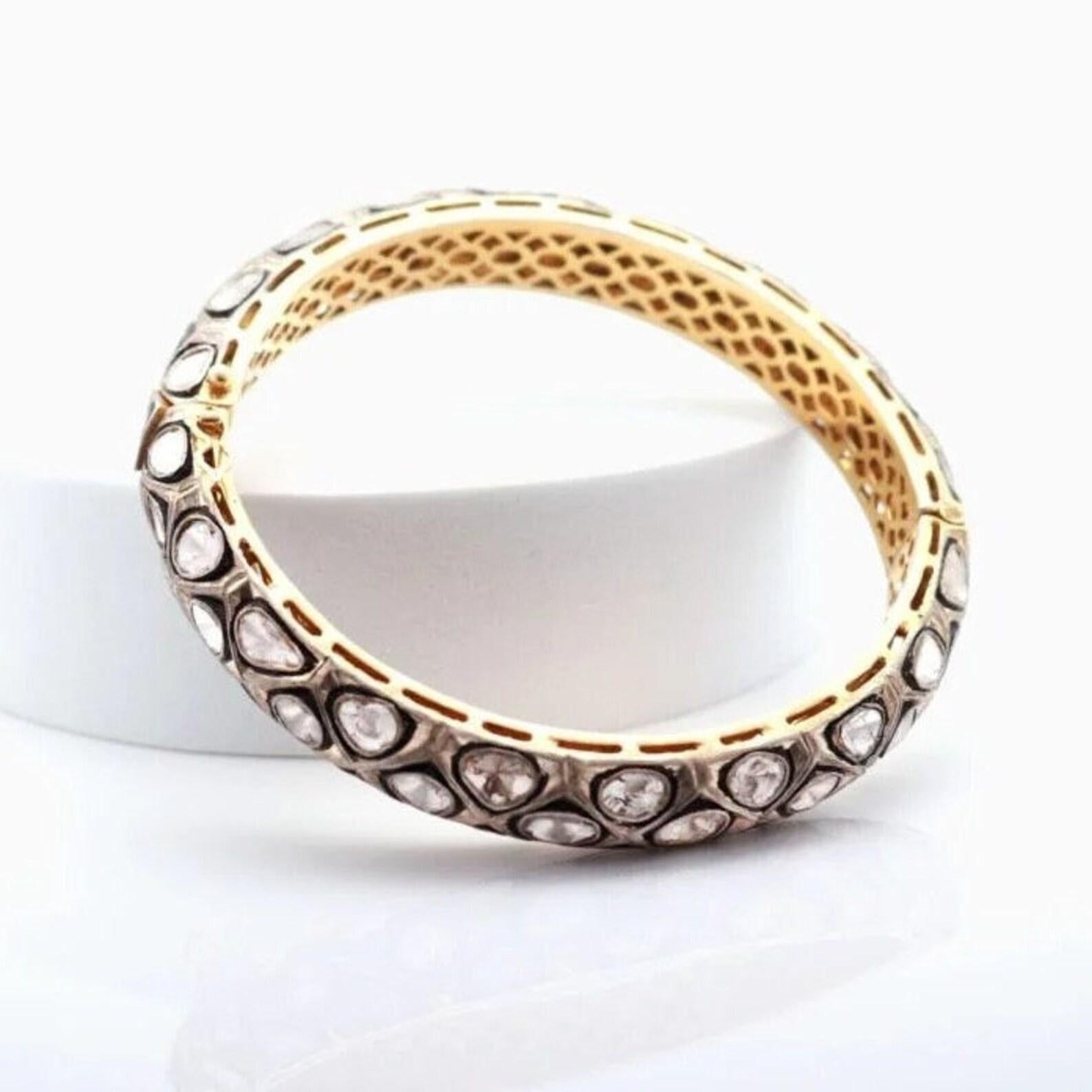 Antique Polki Diamond bangle  Bracelet Natural Diamond Victorian Bracelet In New Condition For Sale In Chicago, IL