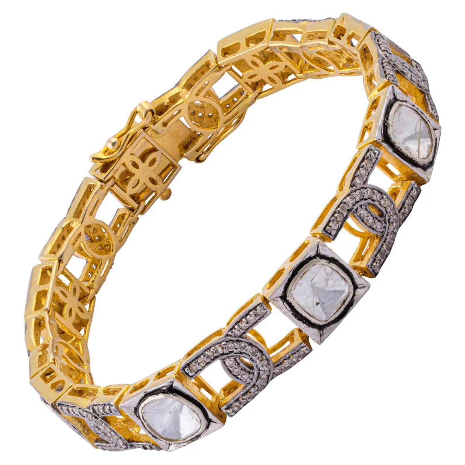 Antique Polki Diamond Bracelet Natural Diamond Victorian  Bracelet
Bracelet Width : 7 inch 

Can be Personalized Size as per your requirement 

Weight :  20  to 25 gram approx  depending  on size customized 
Gemstone:  Natural polki Diamond


A P P