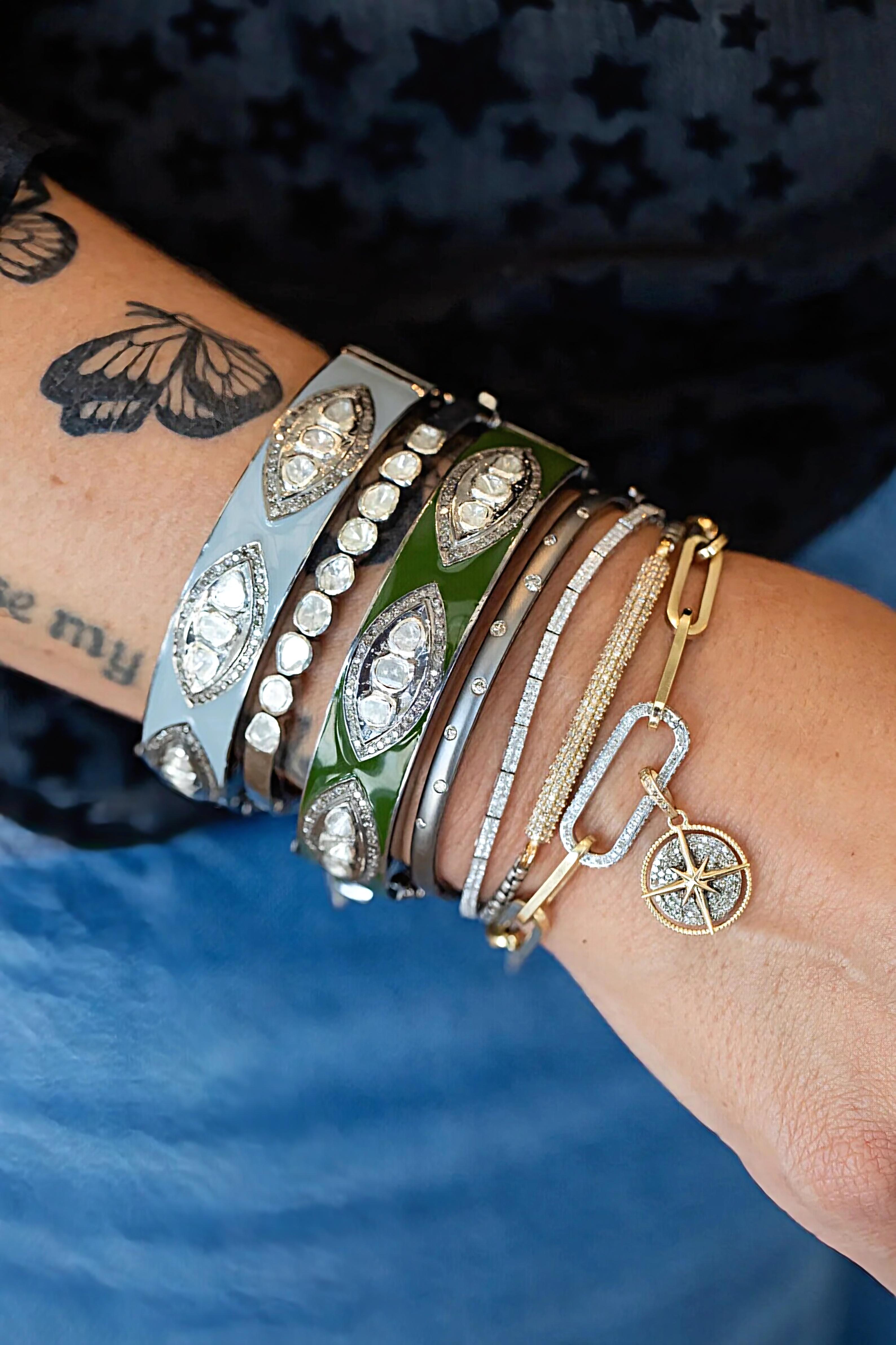 Bracelet victorien ancien Polki en émail et diamants naturels en vente 2