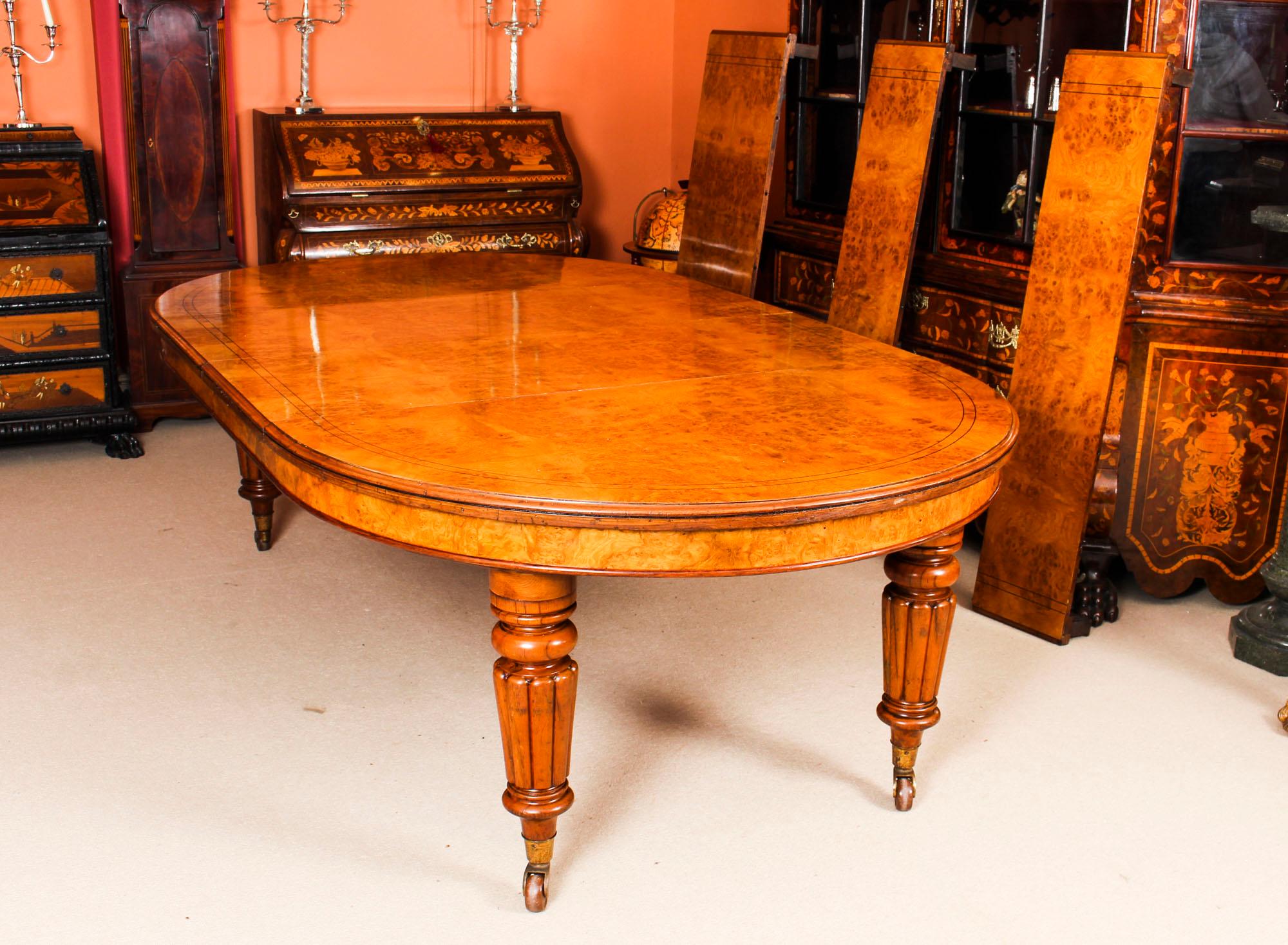 Antique Pollard Oak Victorian Dining Table 19th Century and 12 Bespoke Chairs In Good Condition In London, GB