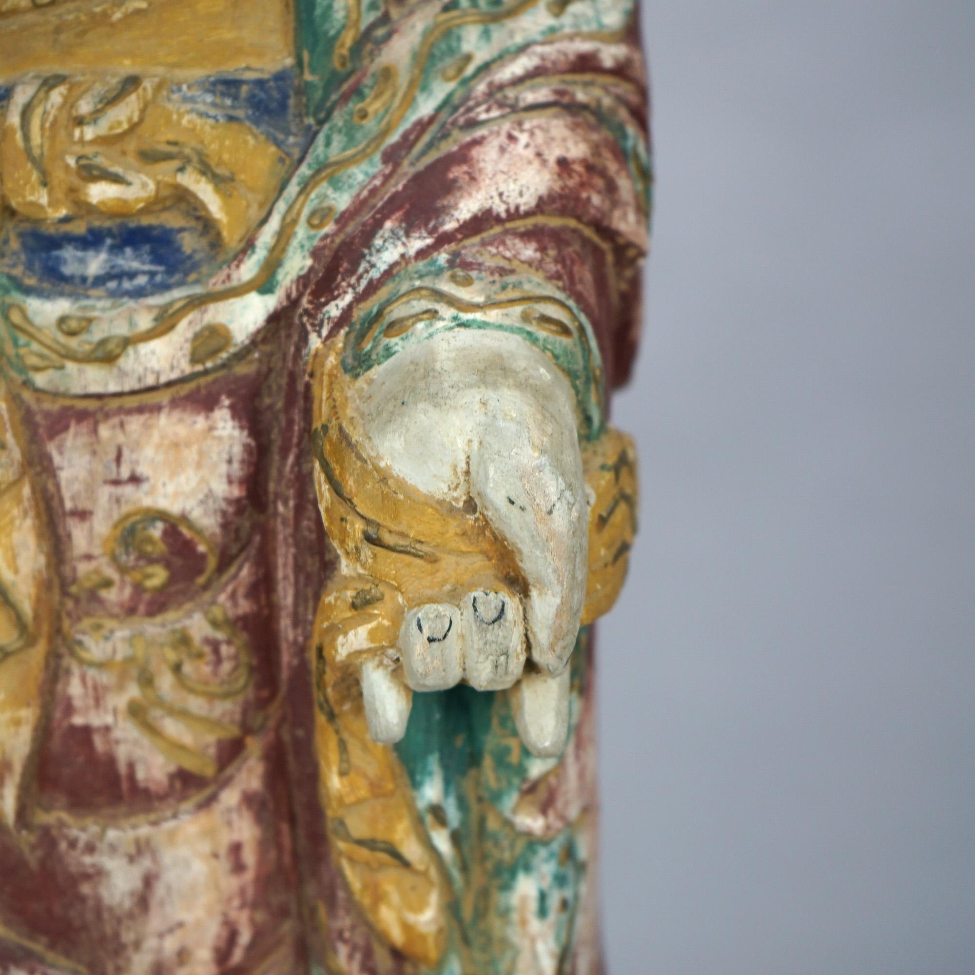Figure de Bouddha ancien en bois sculpté polychromé du 20ème siècle en vente 4