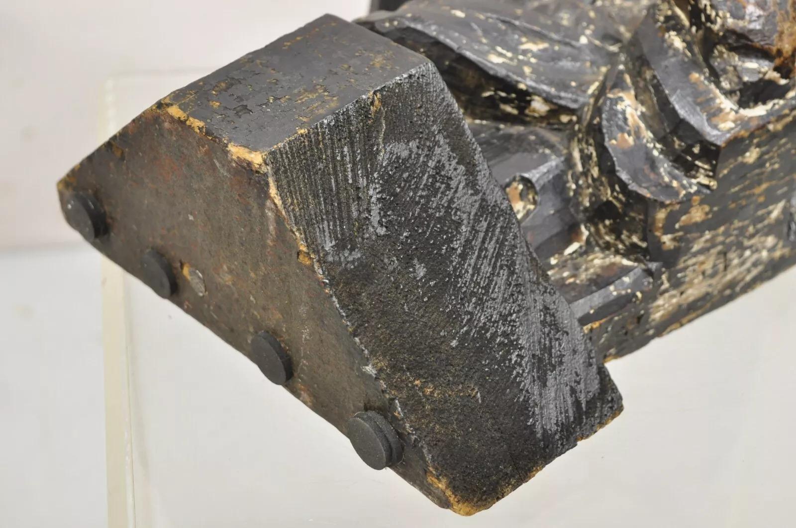 Antico sacerdote religioso spagnolo in legno intagliato e policromato, figura scultorea di 18 pollici in vendita 3