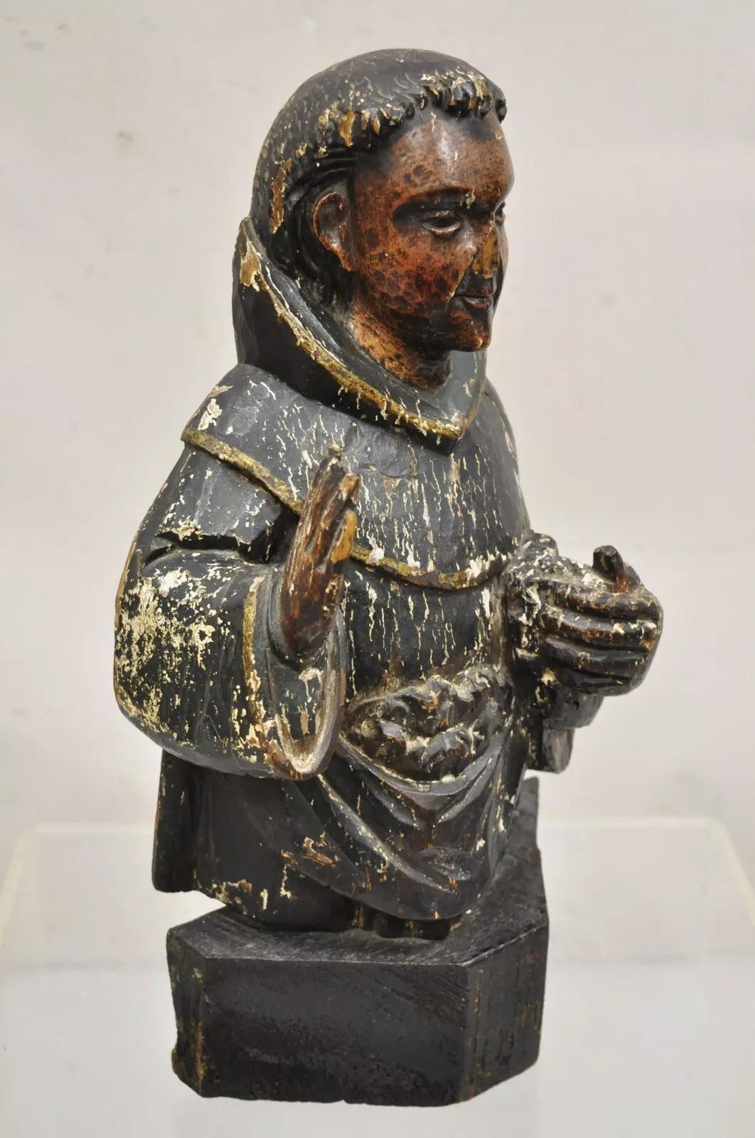 Antico sacerdote religioso spagnolo in legno intagliato e policromato, figura scultorea di 18 pollici in vendita 5