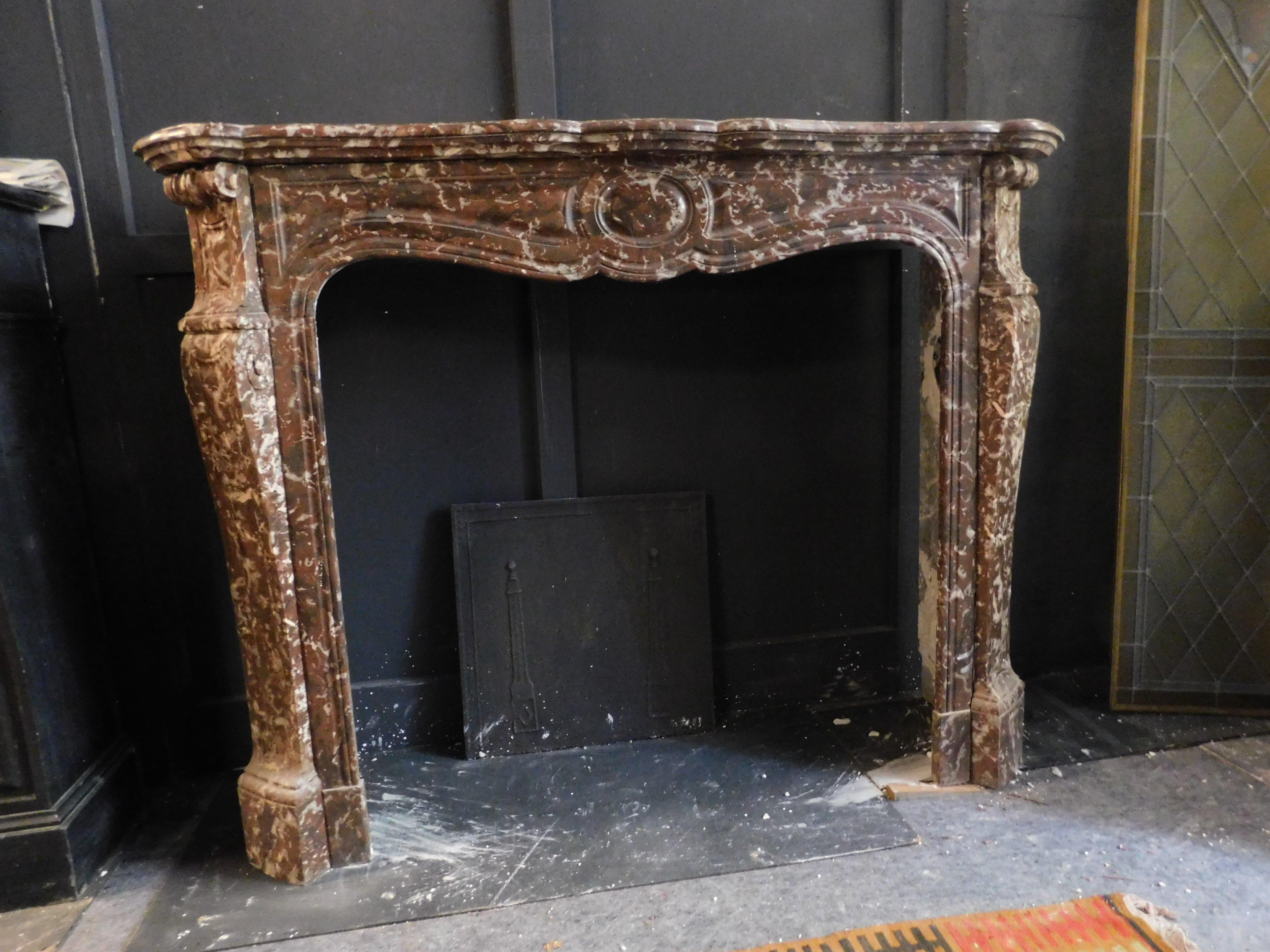 Hand-Carved Antique Pompadour Mantle Fireplace in French Red Marble, 18th Century