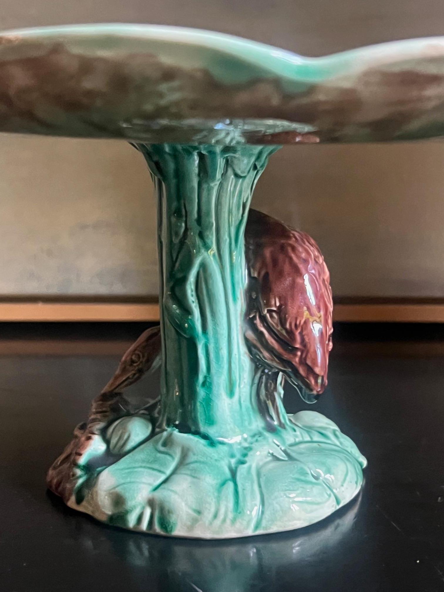 Antike Teichlilie, Heron Centerpiece Stand, um 1880 (Handbemalt) im Angebot