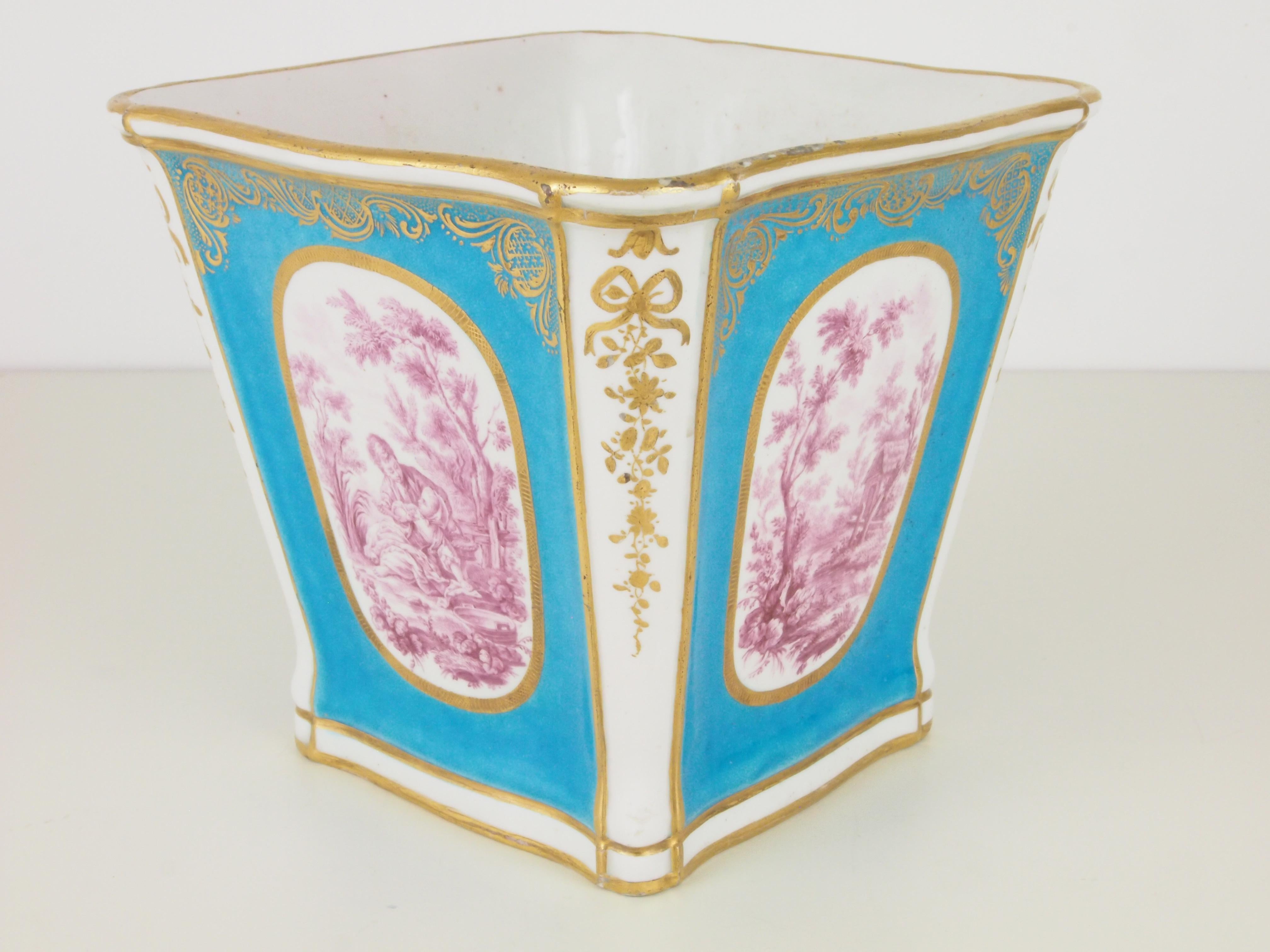 Antique Porcelain Cache Pot in Sevres Celestial Blue Style For Sale 5