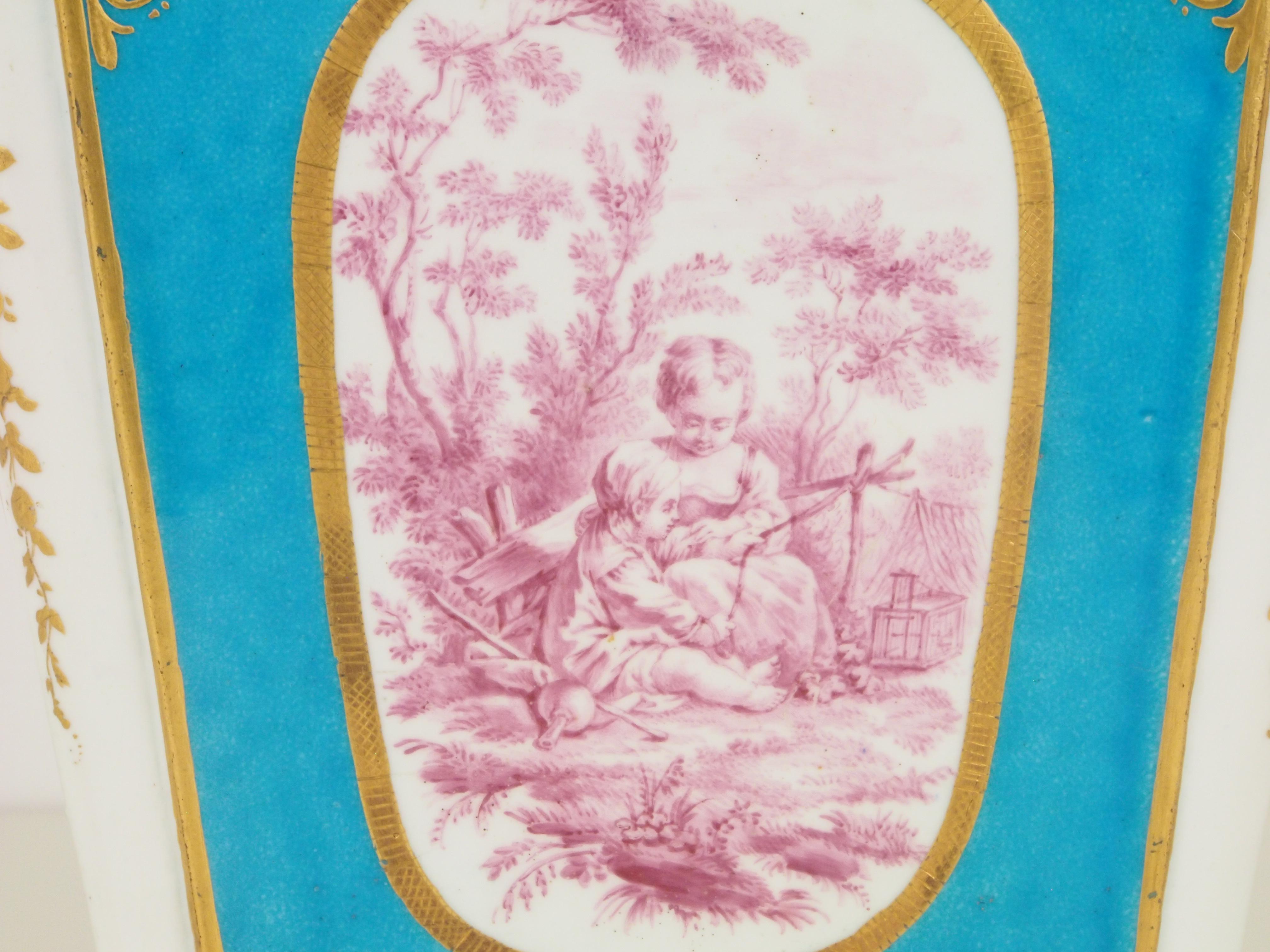 Antique Porcelain Cache Pot in Sevres Celestial Blue Style For Sale 7
