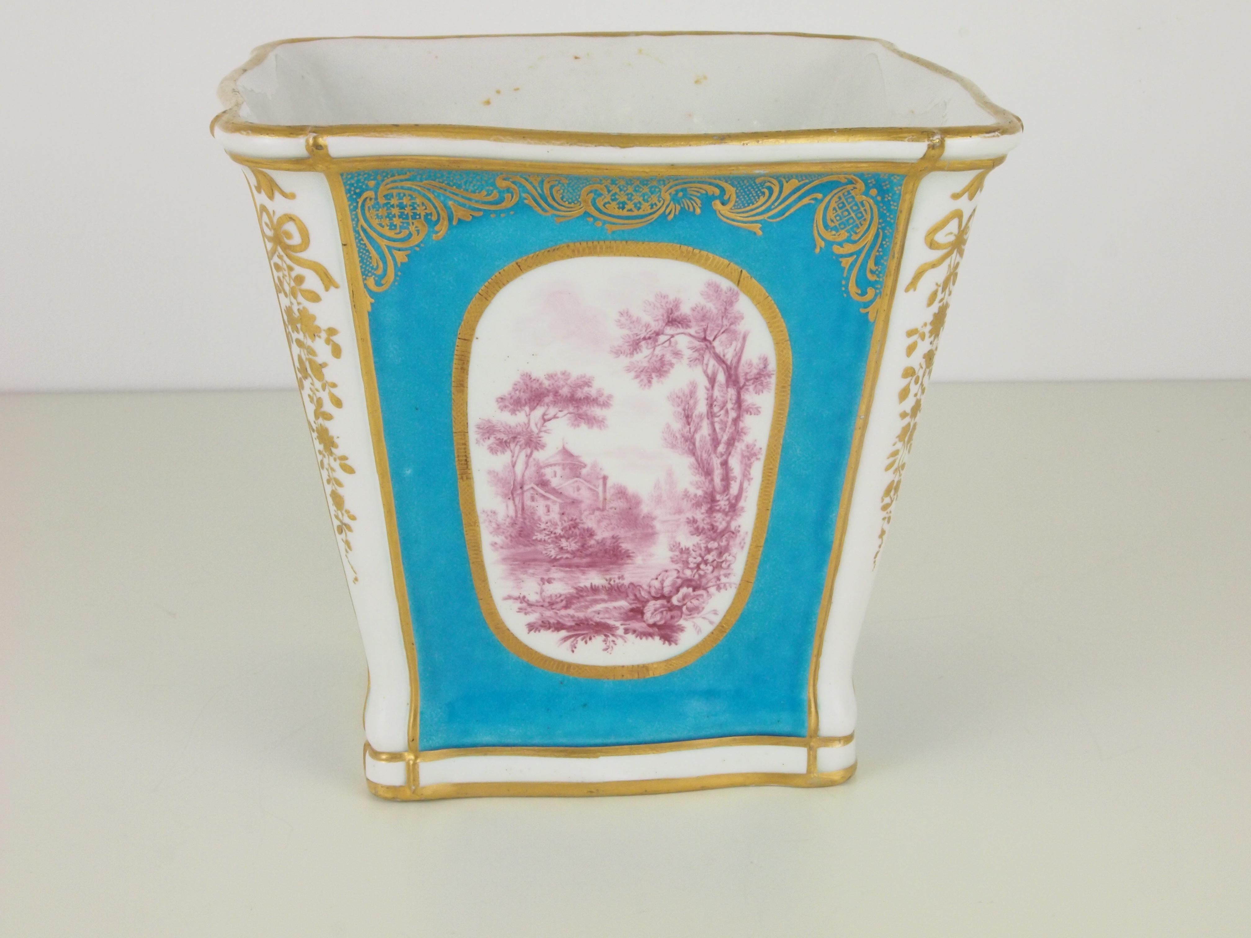 Antique Porcelain Cache Pot in Sevres Celestial Blue Style In Good Condition For Sale In Hilversum, Noord Holland