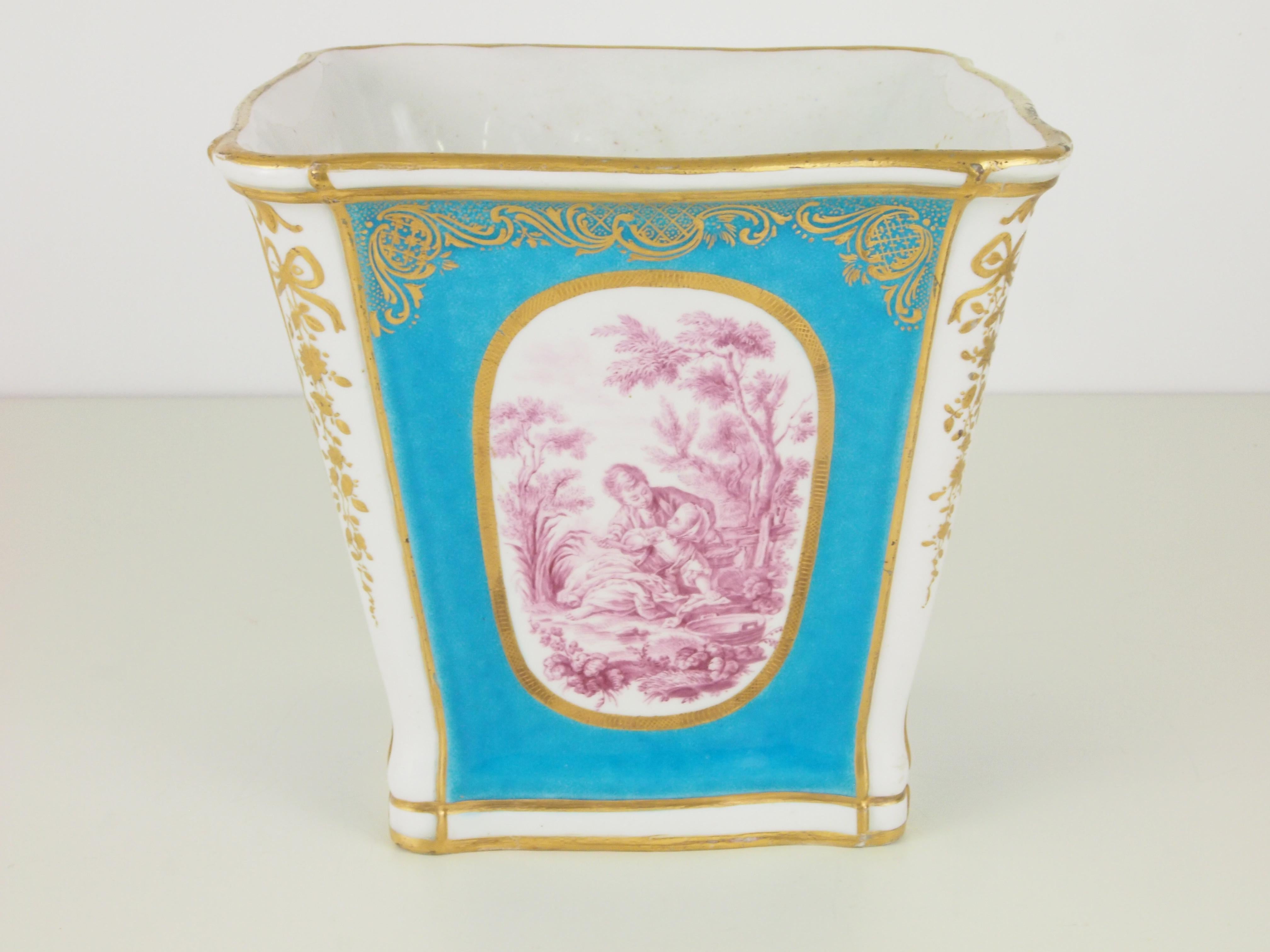 Antique Porcelain Cache Pot in Sevres Celestial Blue Style For Sale 2