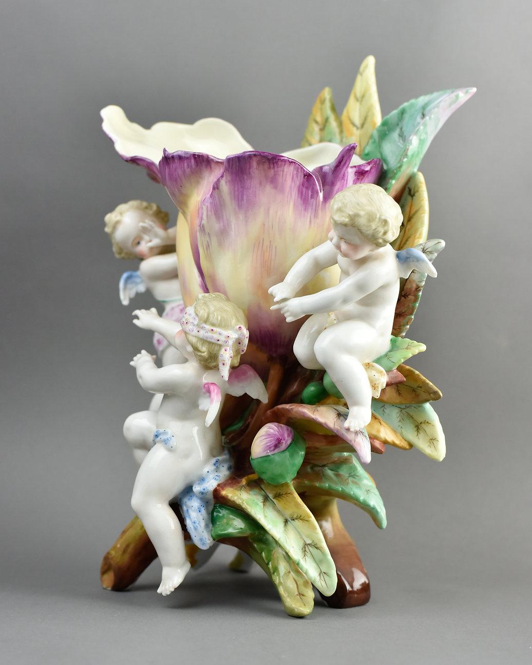 Antique Porcelain Centerpiece Vase , Kister Scheibe-Alsbach, circa 1880 For Sale 2