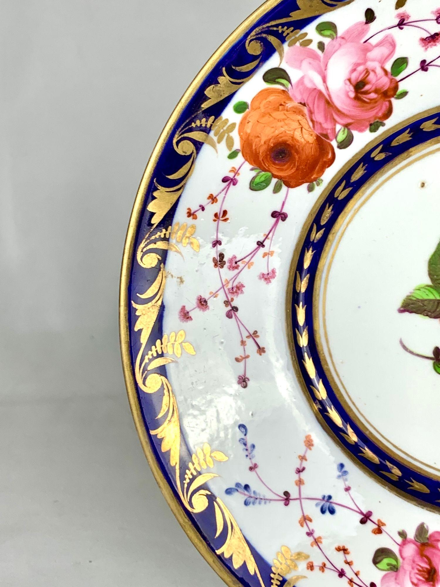 Antiguo Plato de Porcelana Rosas Rosas Pintado a Mano Inglaterra Circa 1820 Regencia en venta