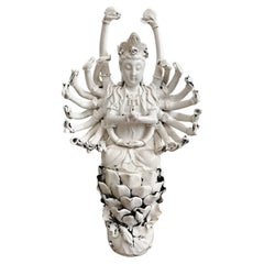 Antike Porzellanfigur von Guanyin, China 19. Jahrhundert