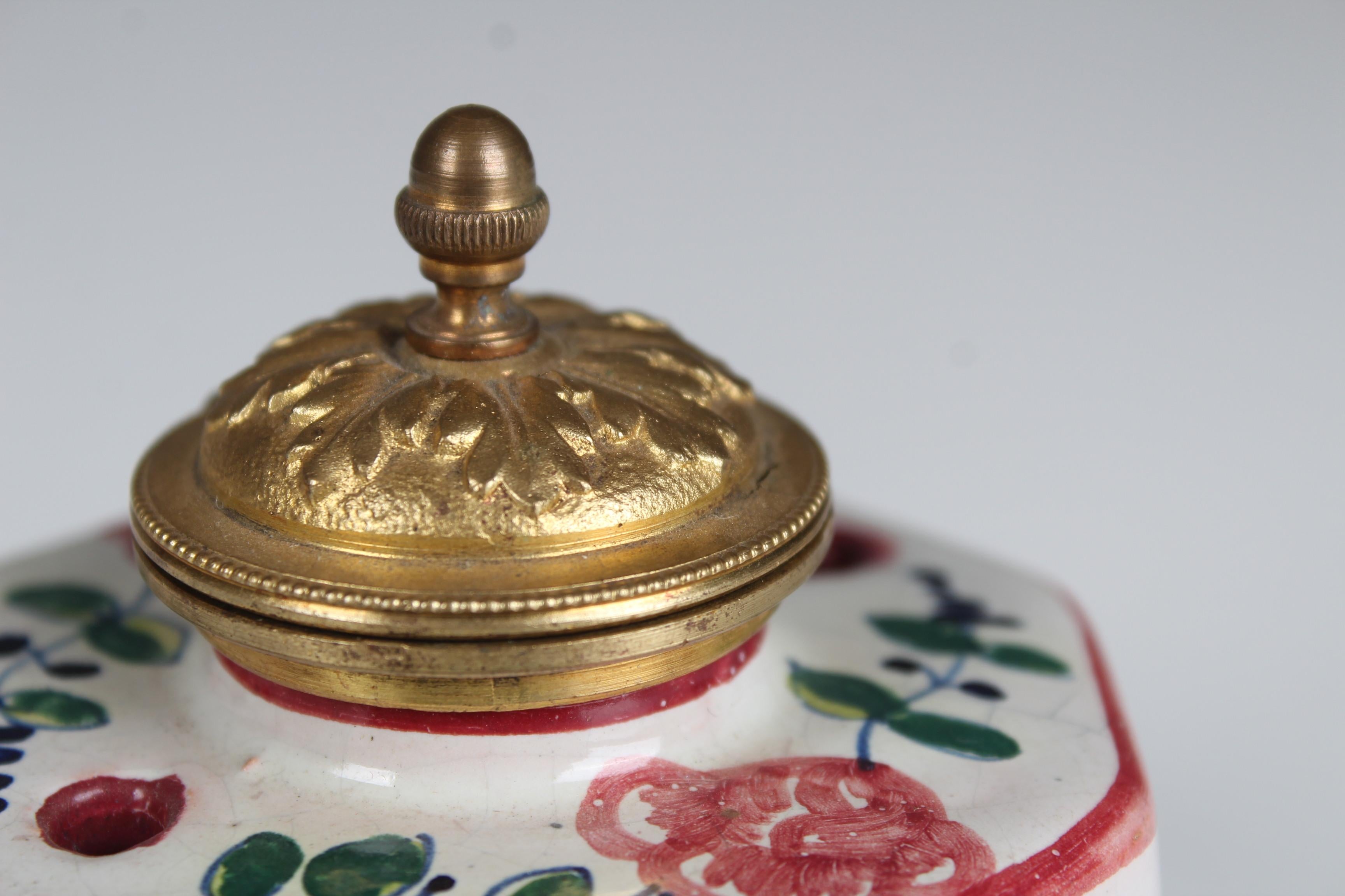 Antique Porcelain Inkwell, Handpainted, France, 1880s 1