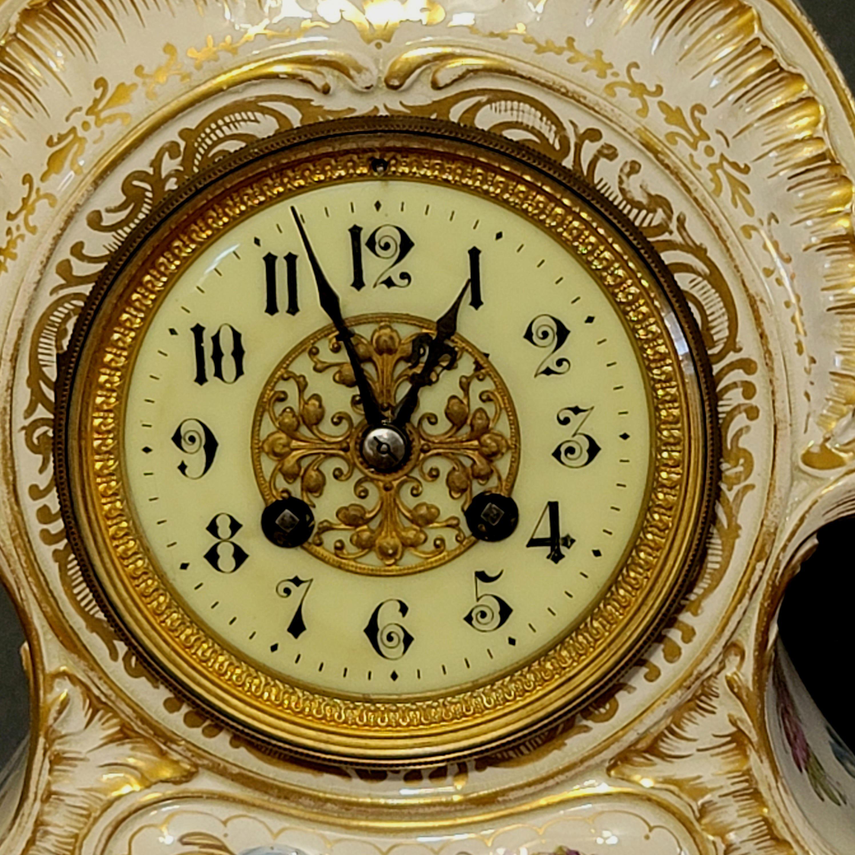 European Antique Porcelain Mantle Shelf Clock Bailey Banks, 19th Century For Sale