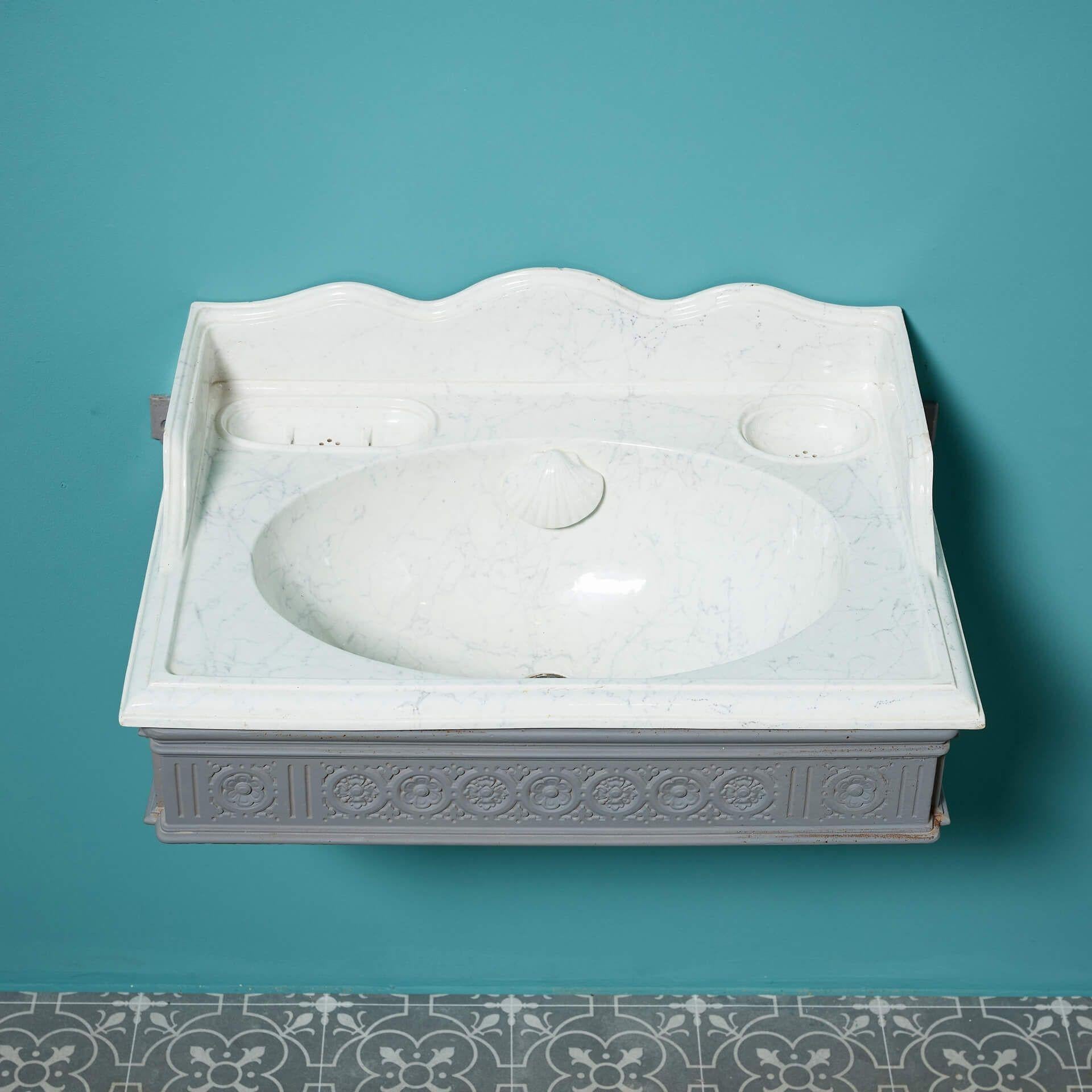 Lavabo de porcelana antigua efecto mármol con soporte Inglés en venta
